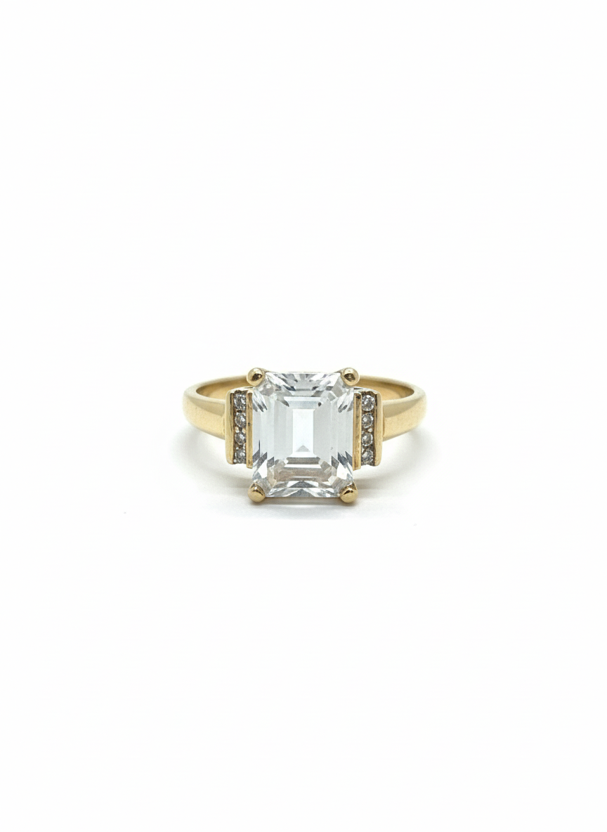 9ct Aquamarine & Diamond Ring