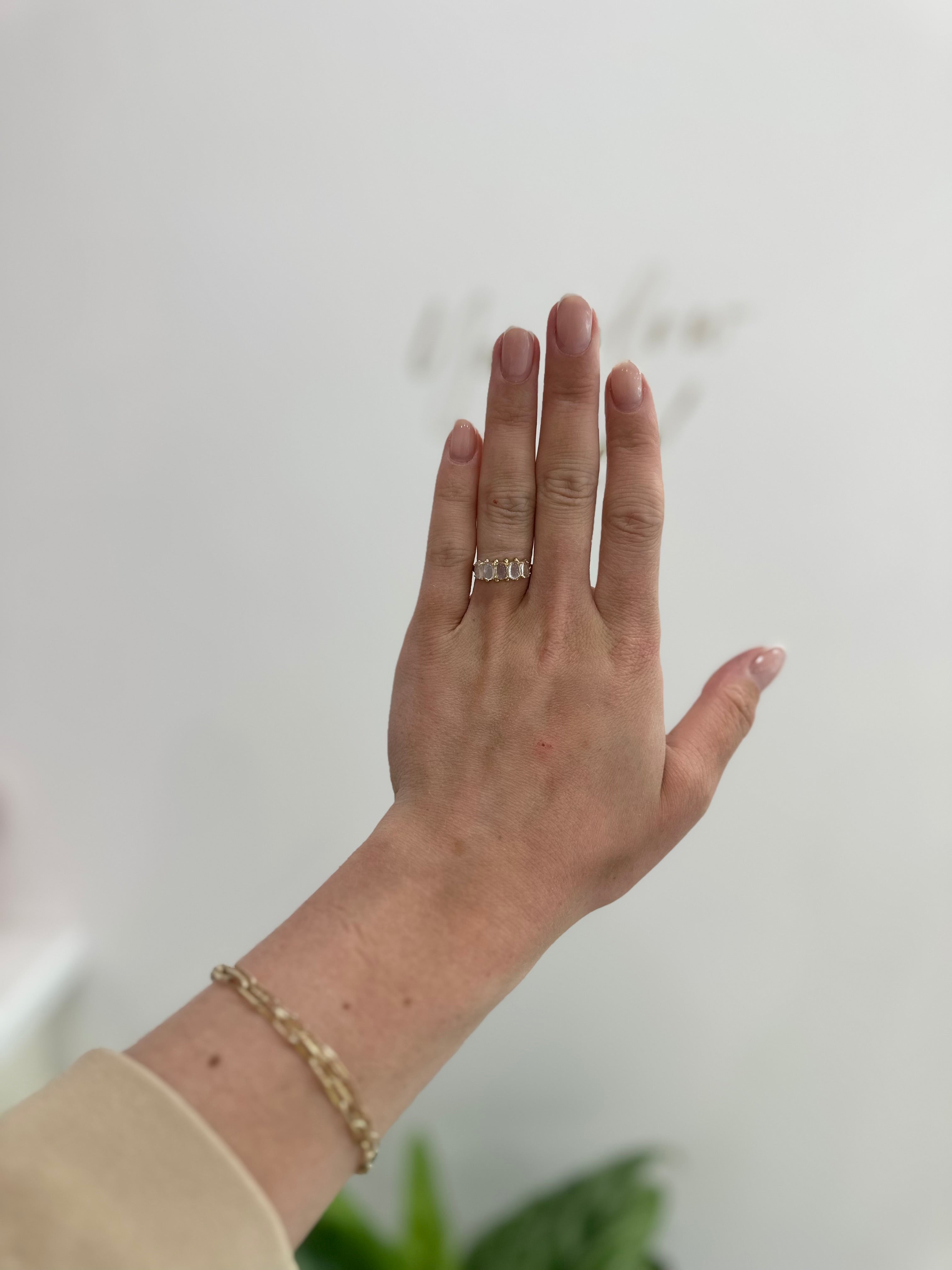 9ct Gold Moonstone Ring