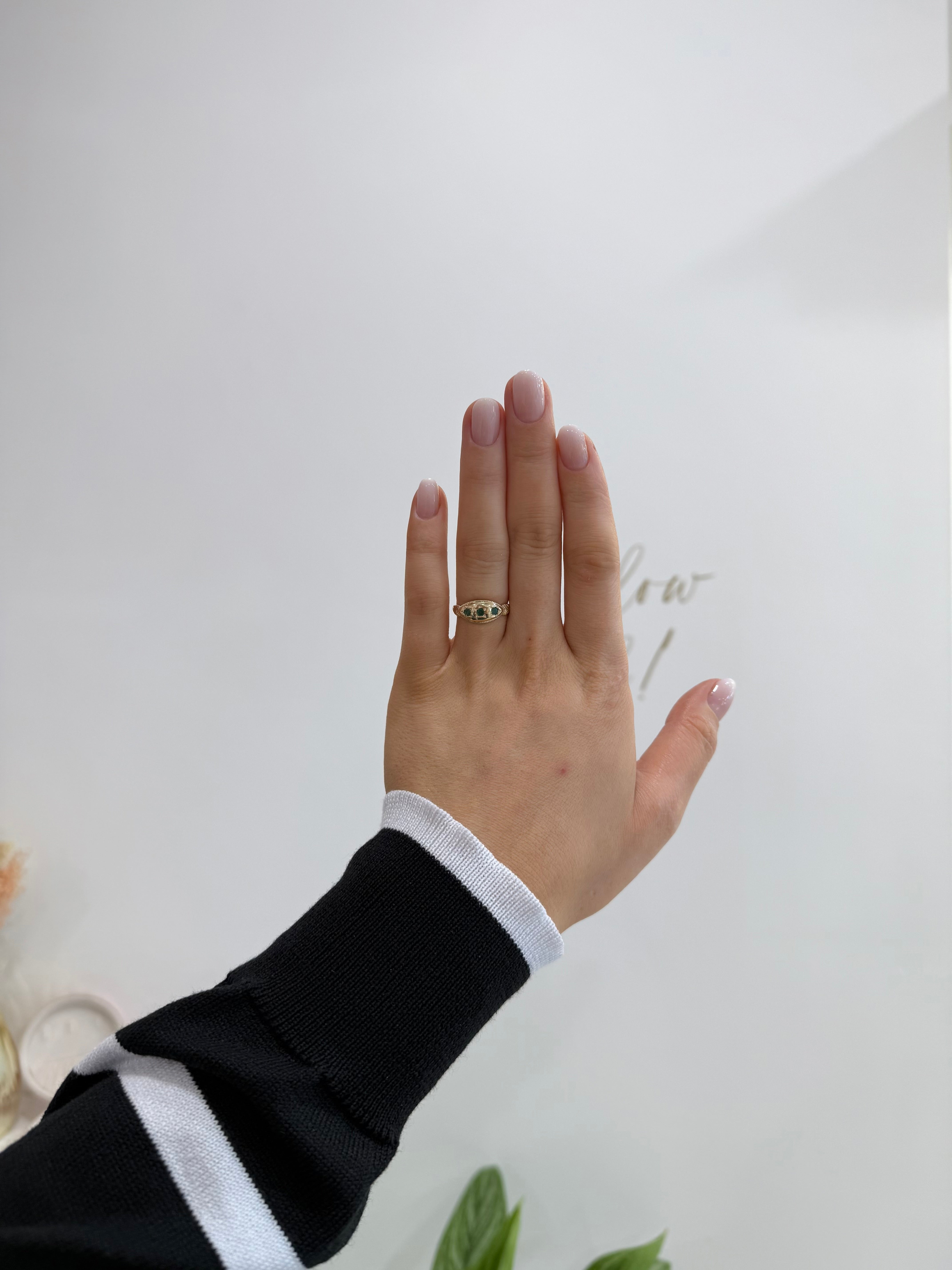 9ct Emerald Gypsy Ring