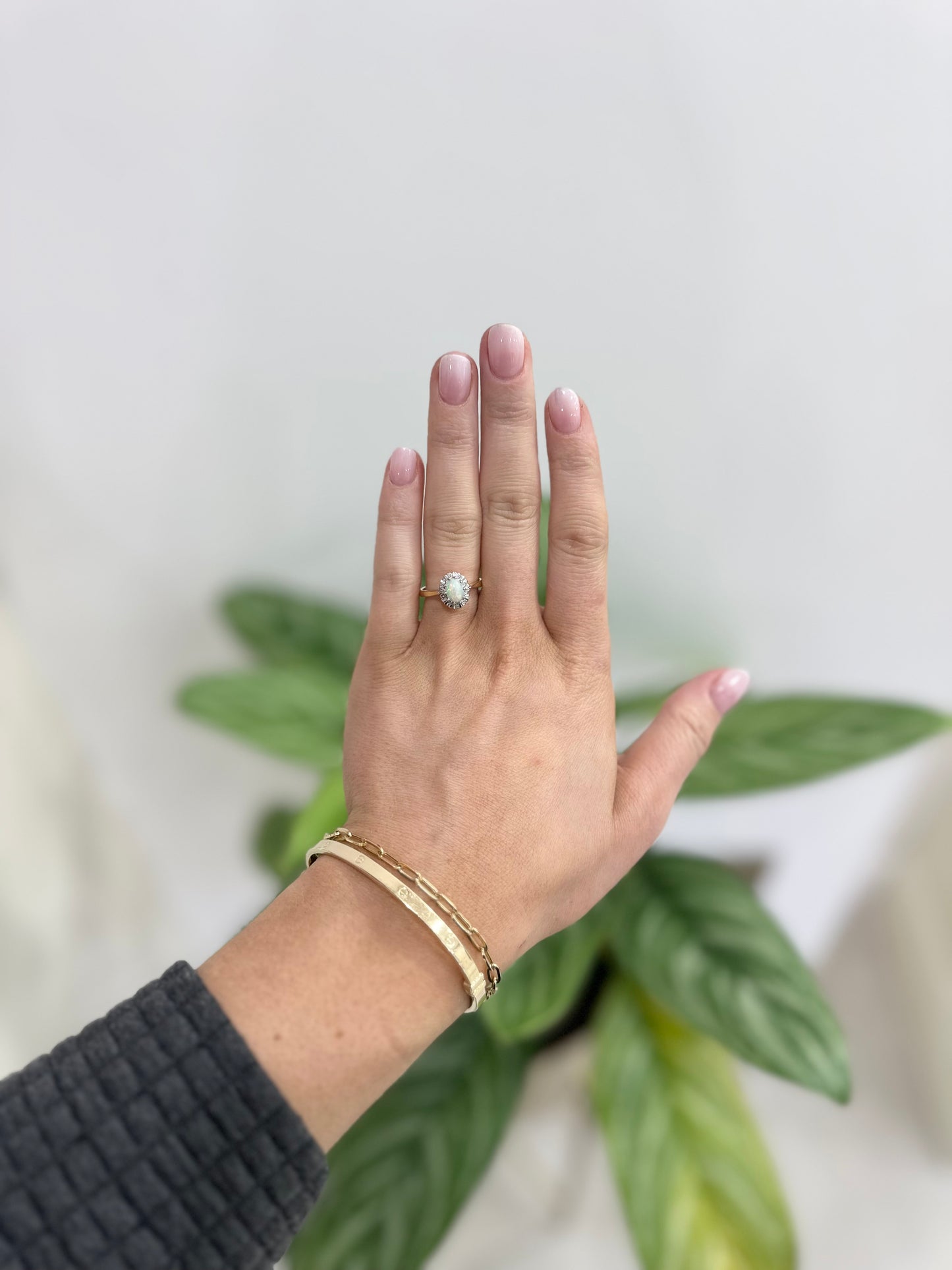 18ct Opal & Diamond Ring