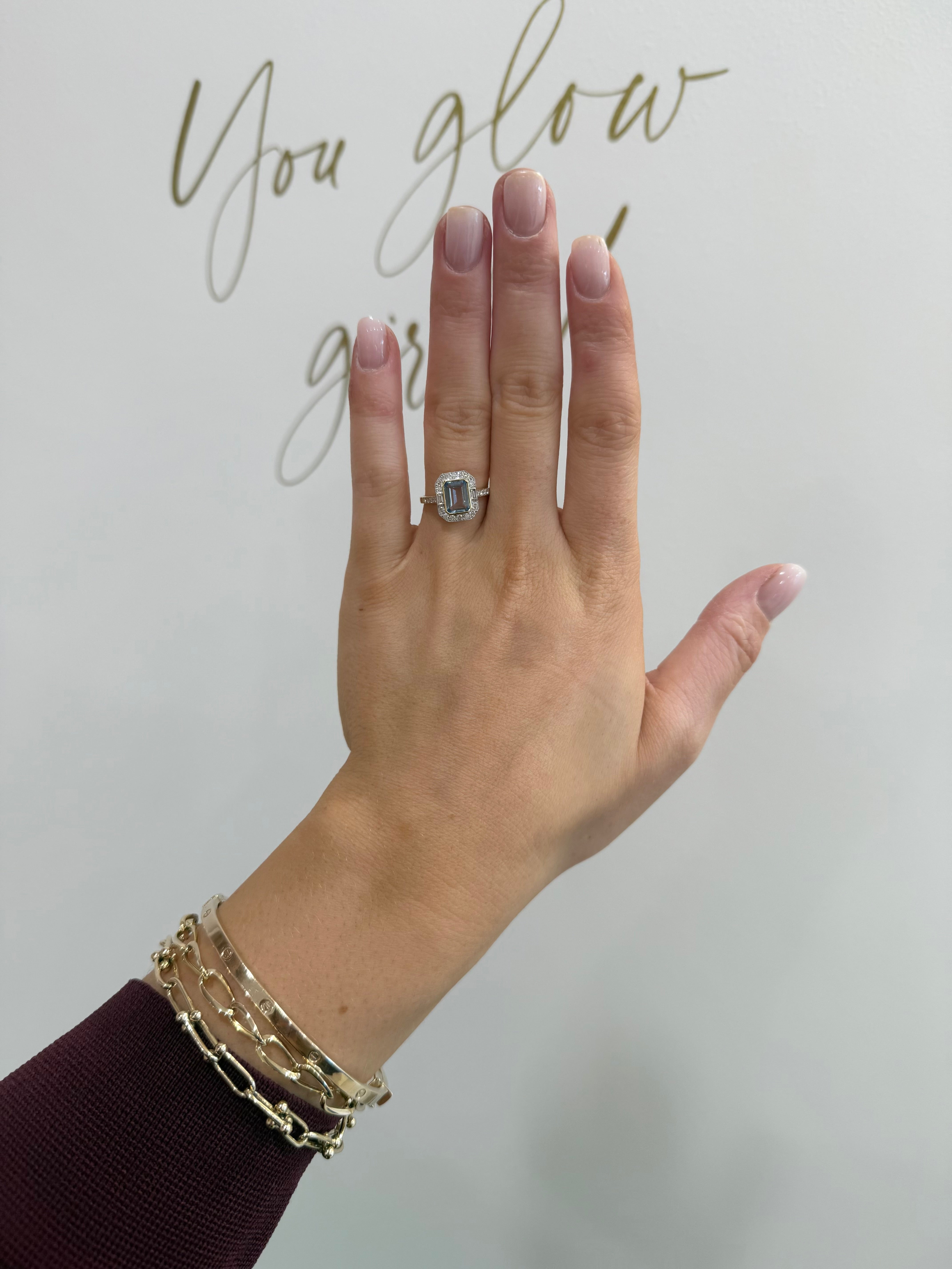 18ct Aquamarine & Diamond Ring