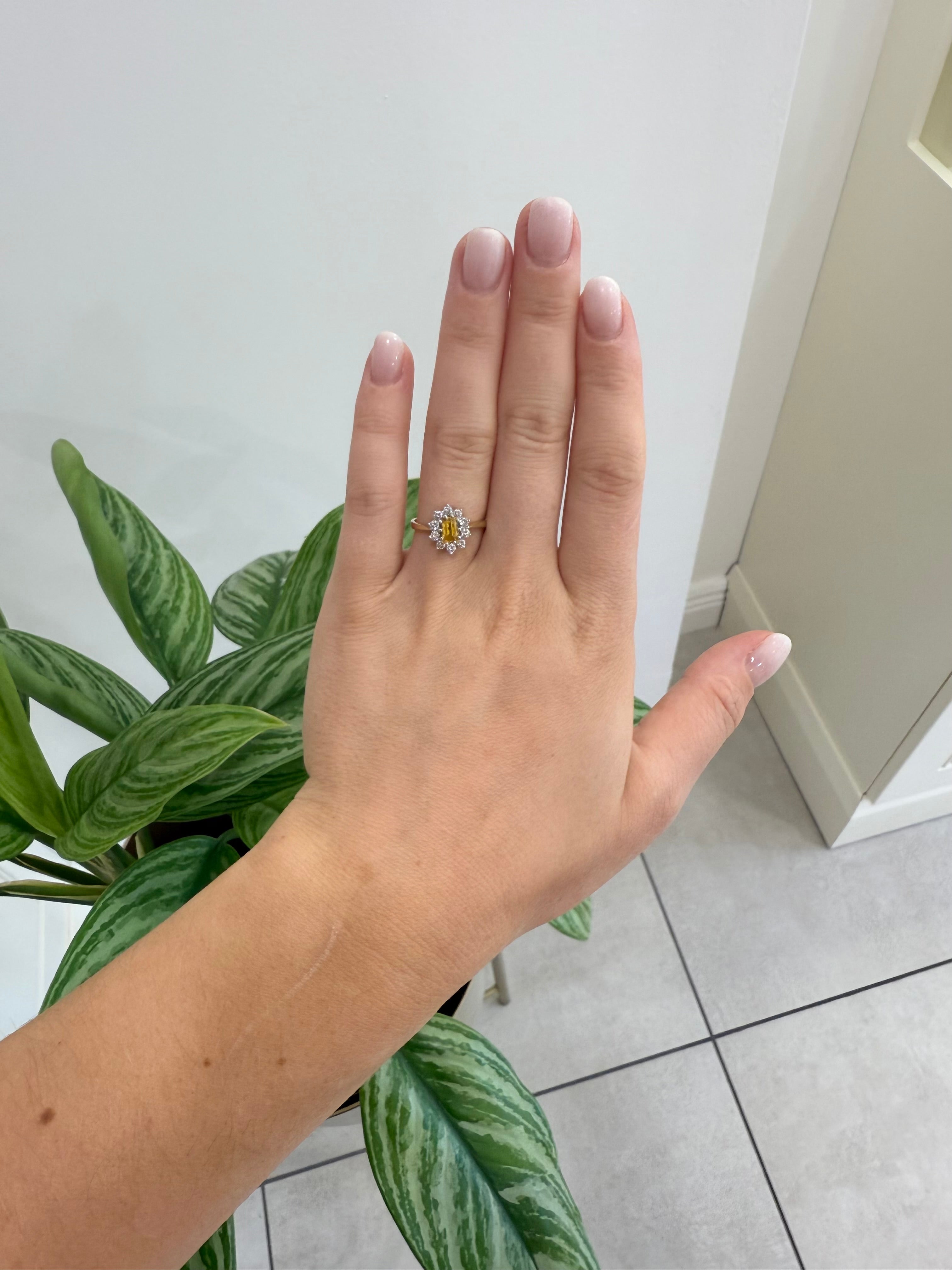 18ct Yellow Sapphire & Diamond Ring
