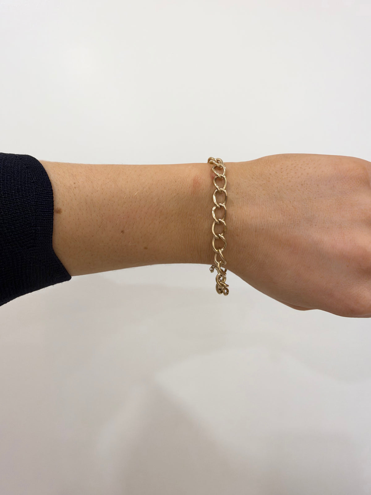 9ct Gold Curb Textured Lock Bracelet