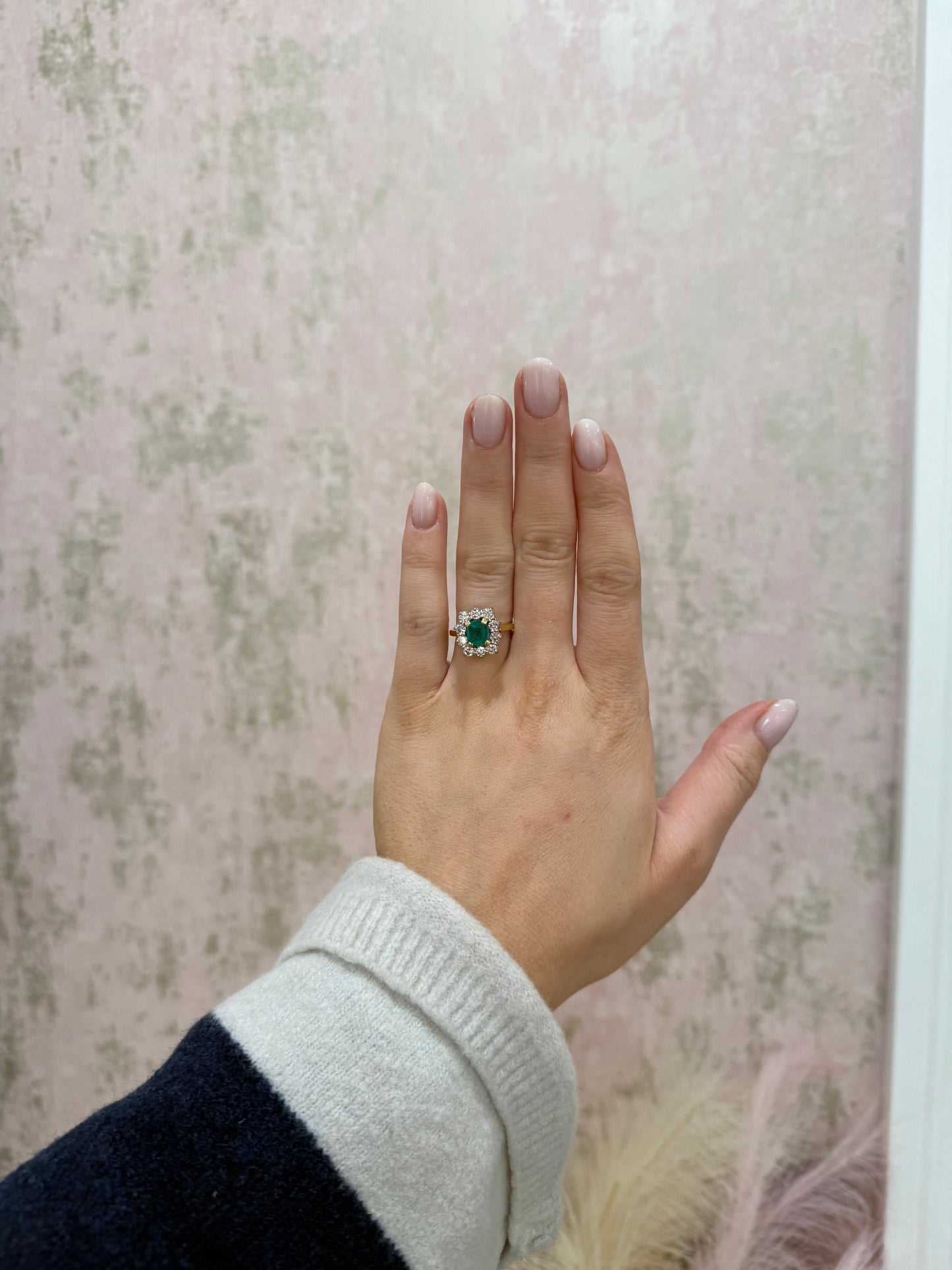 18ct Gold Emerald & Diamond Cluster Ring