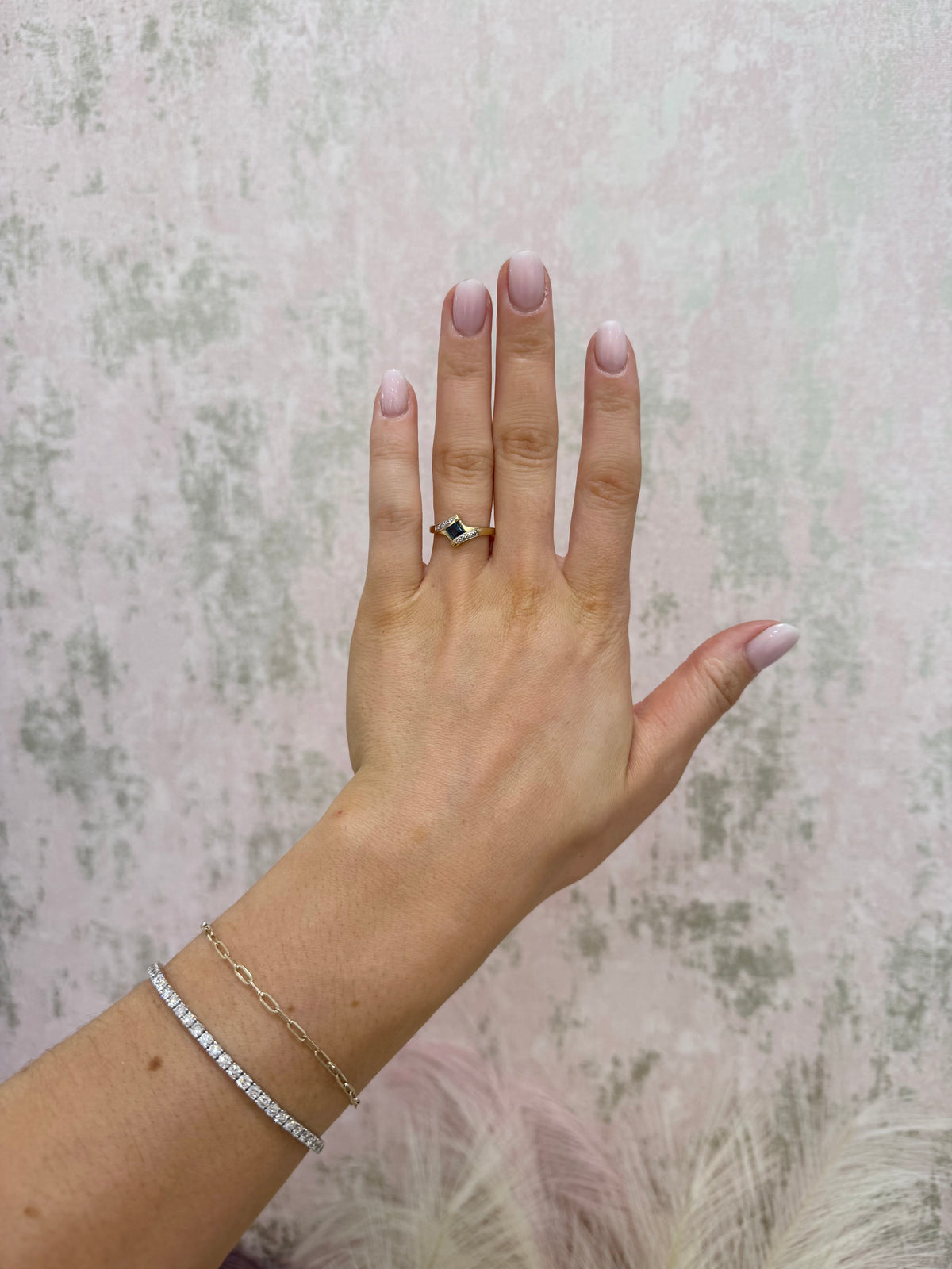9ct Gold Sapphire & Diamond Ring