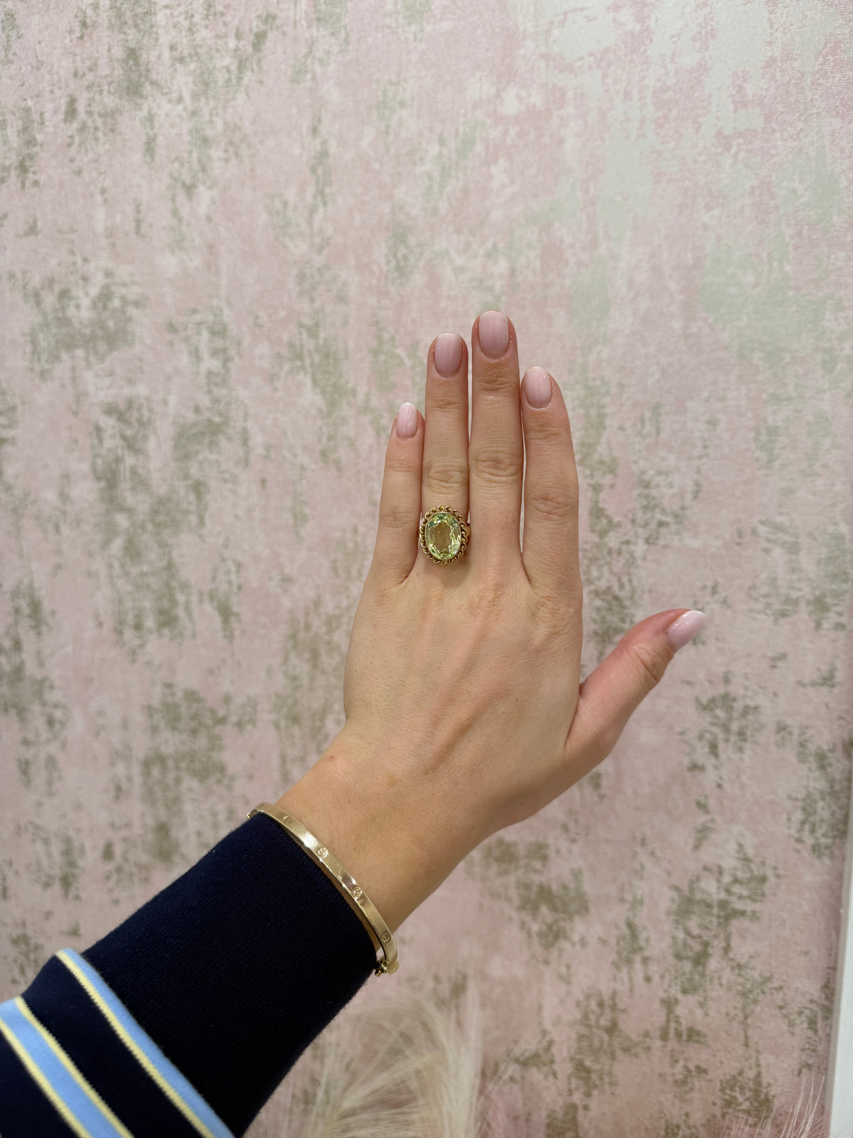 Vintage 9ct Gold and Uranium Glass Cocktail Ring