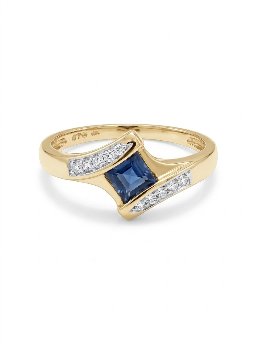 9ct Gold Sapphire & Diamond Ring