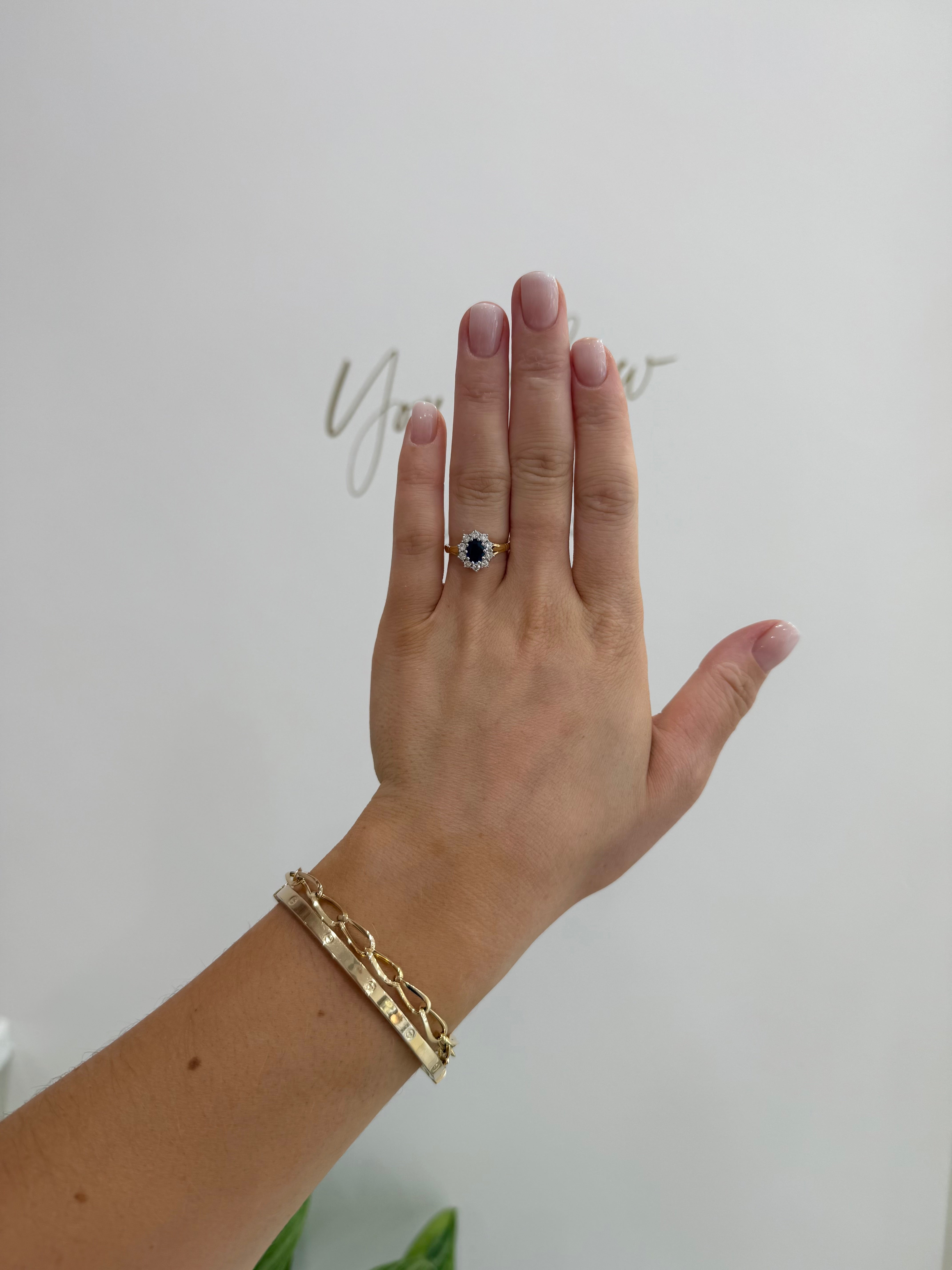 18ct Sapphire & Diamond Ring