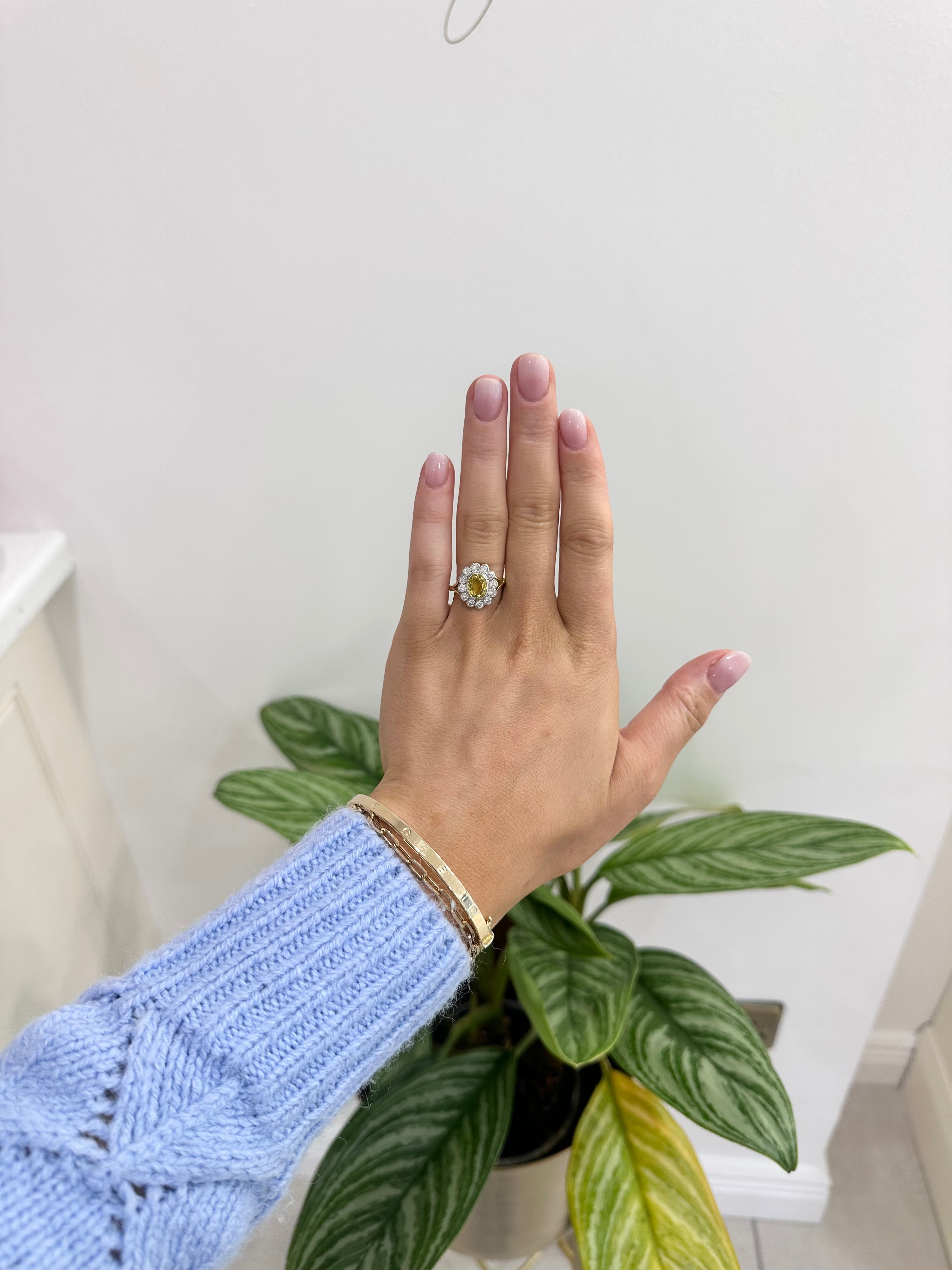 18ct Yellow Sapphire & Diamond Ring