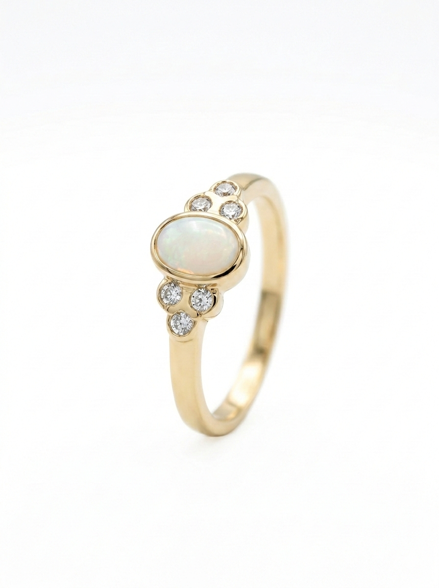 9ct Opal & Cz Ring