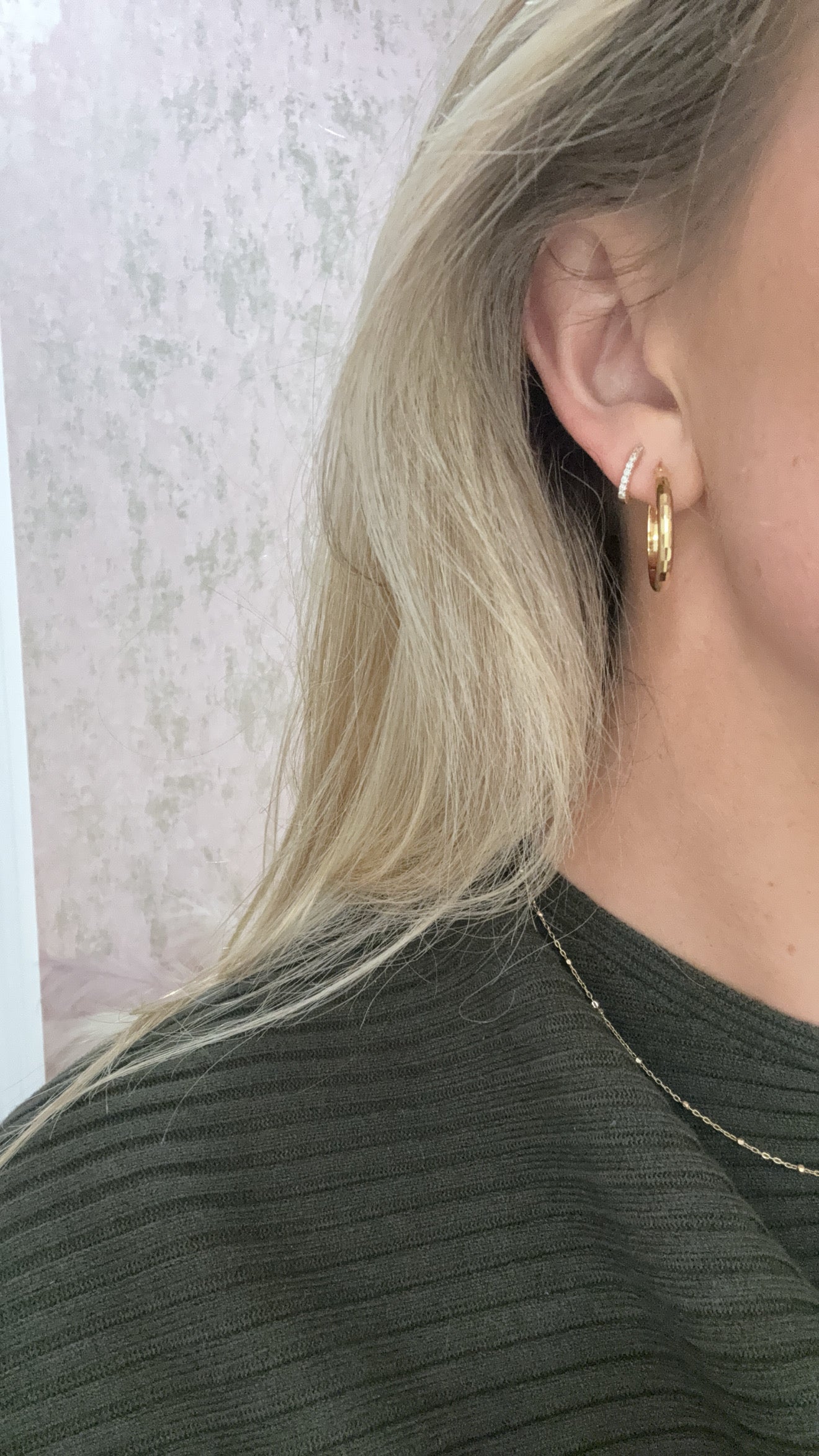 9ct Vivian Hoops