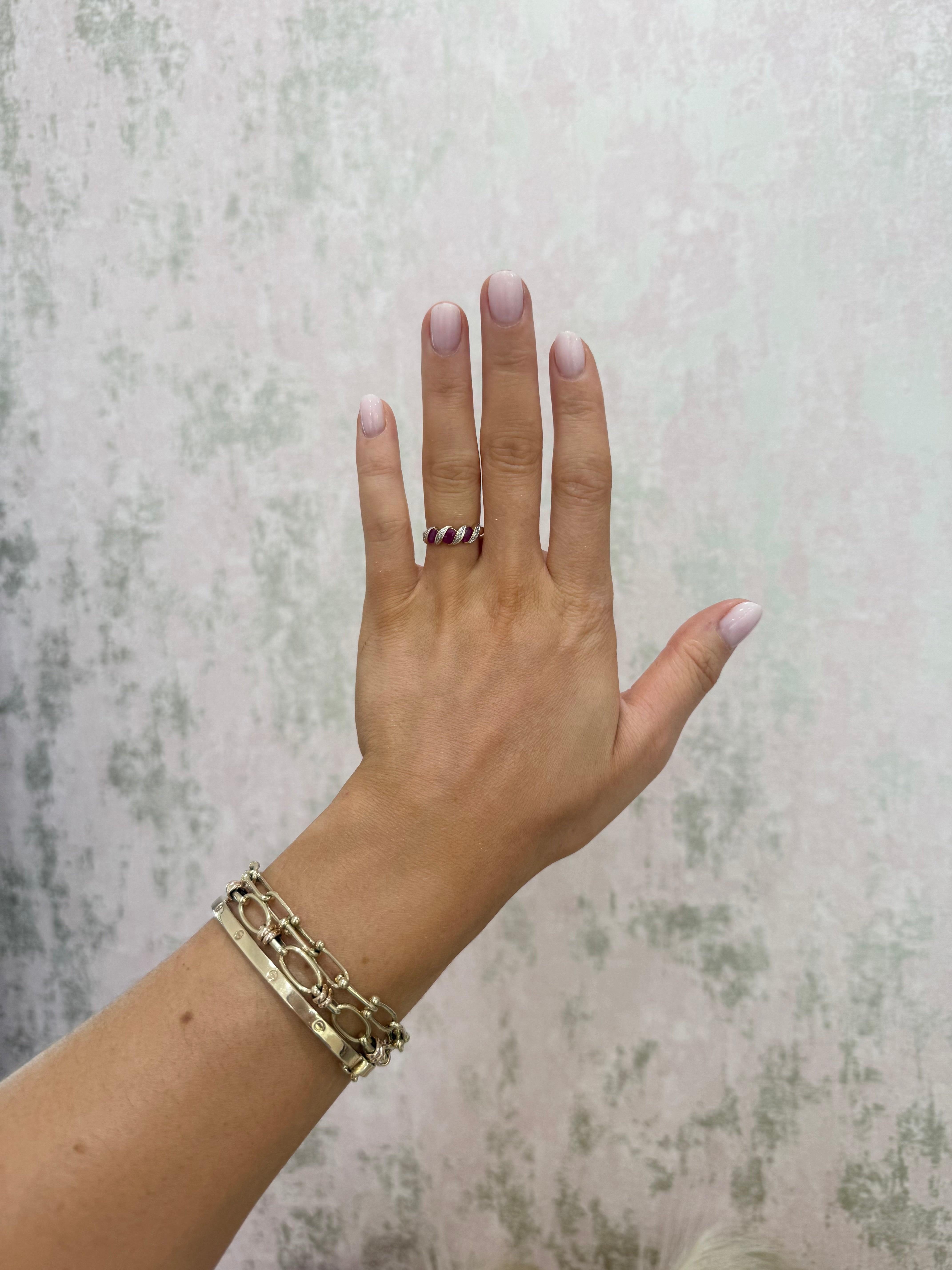 9ct Gold Ruby & Diamond Twist Ring