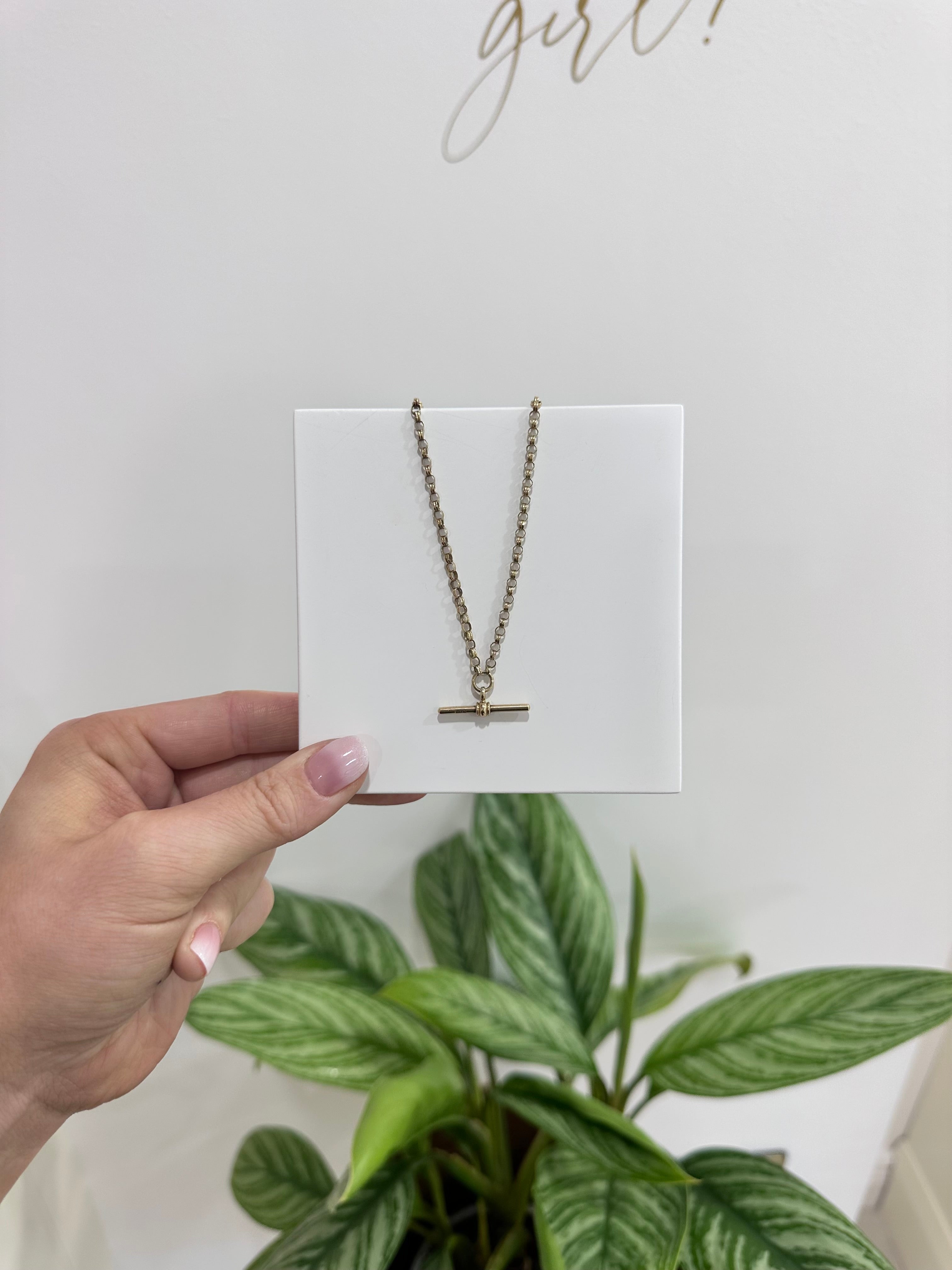 9ct Gold T Bar Necklace