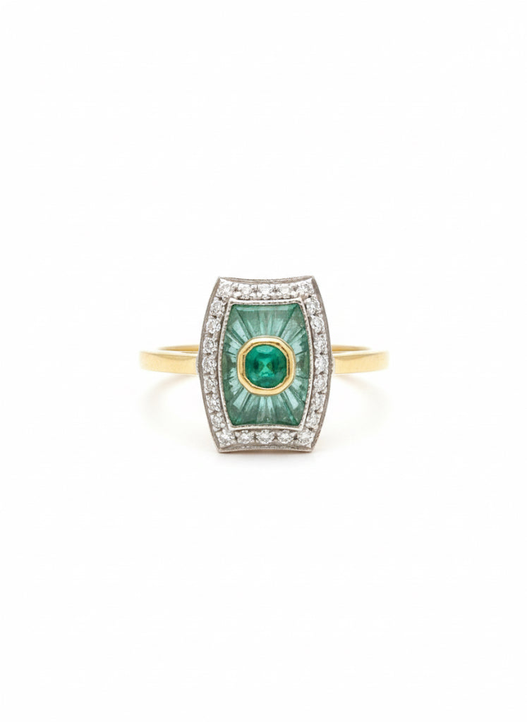 9ct Gold Emerald & Diamond Ring