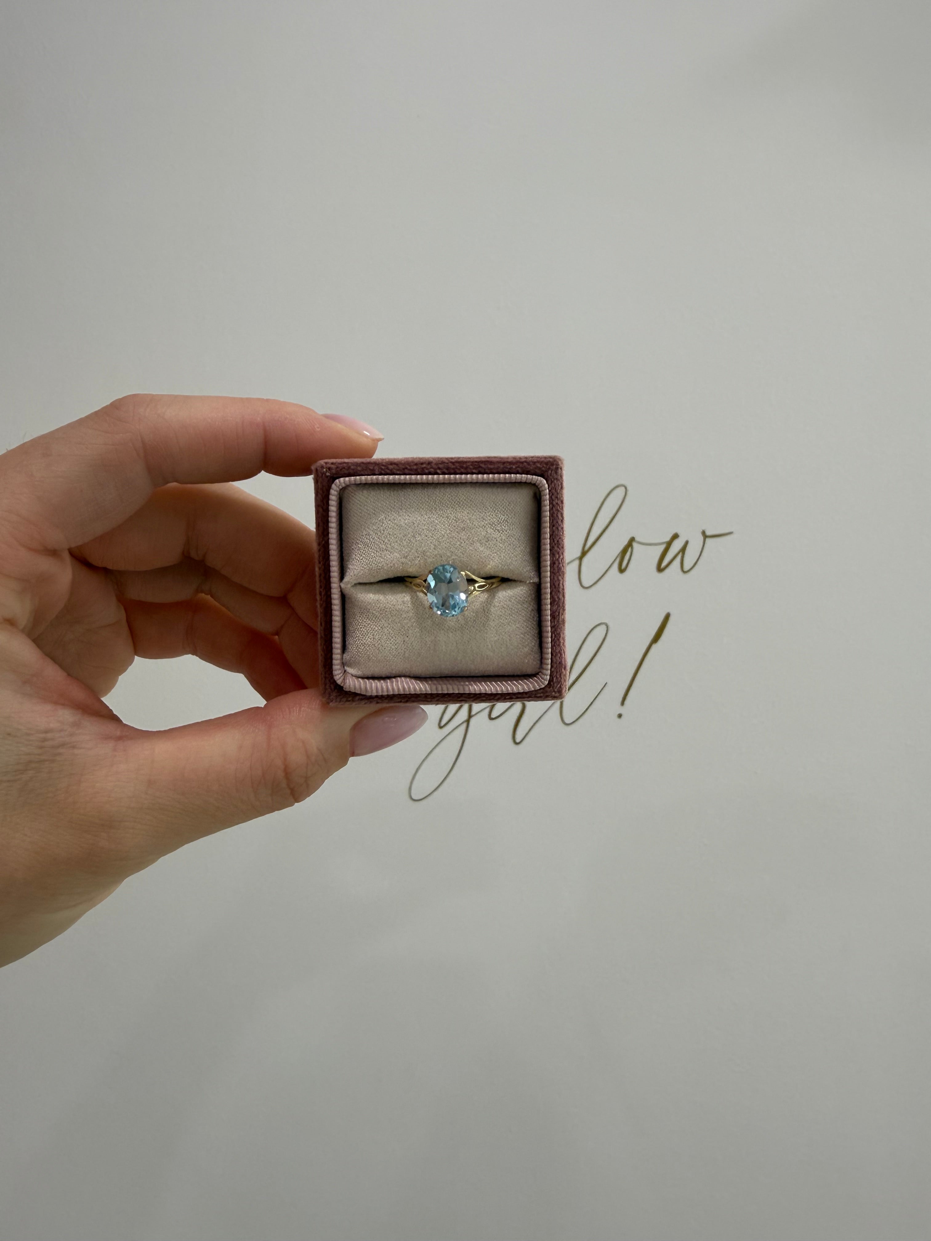 9ct Gold Topaz Ring