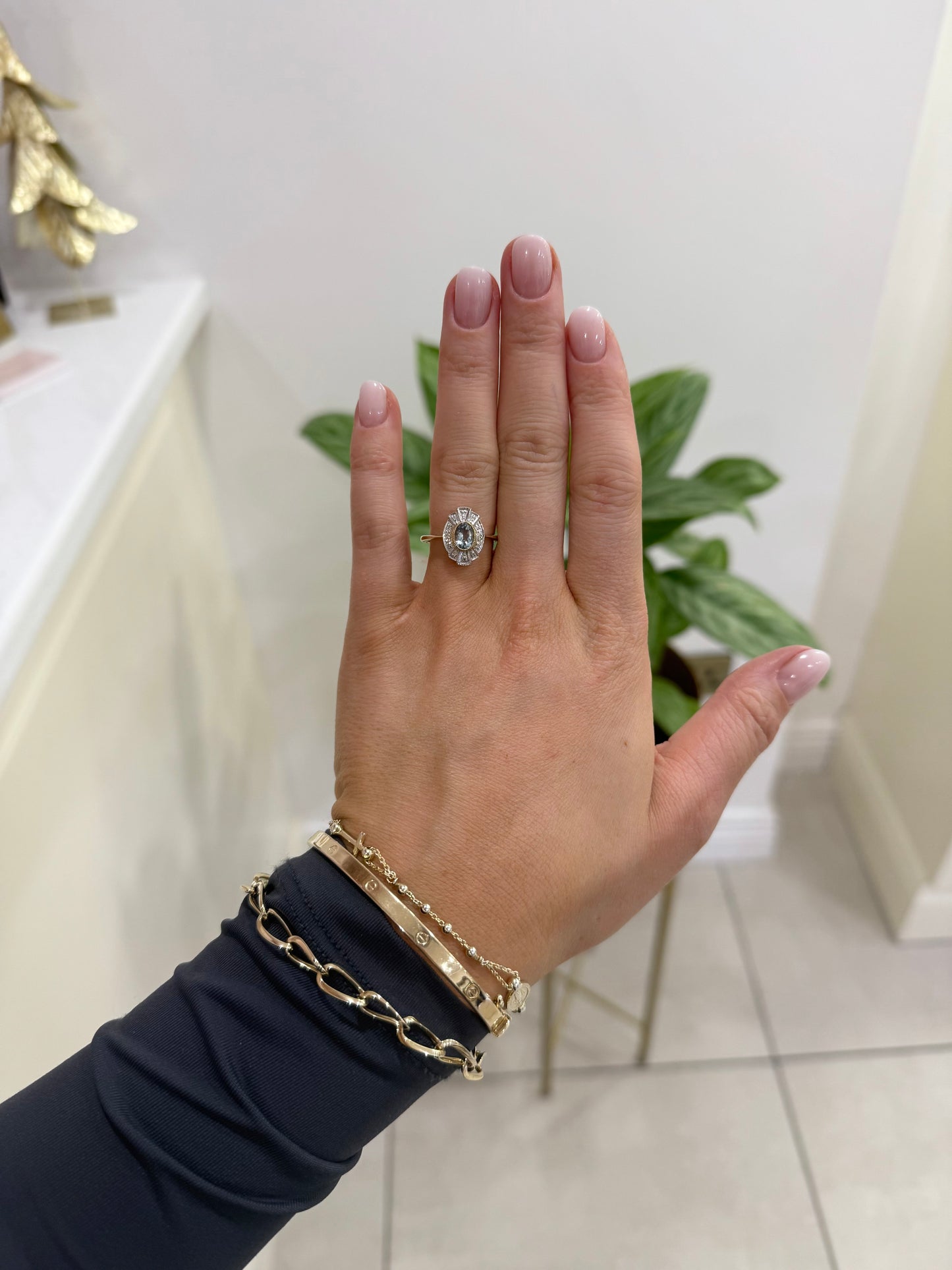 9ct Aquamarine & Diamond Ring