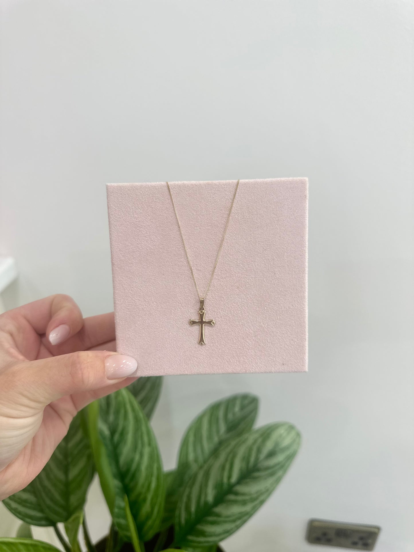 9ct Cross Pendant