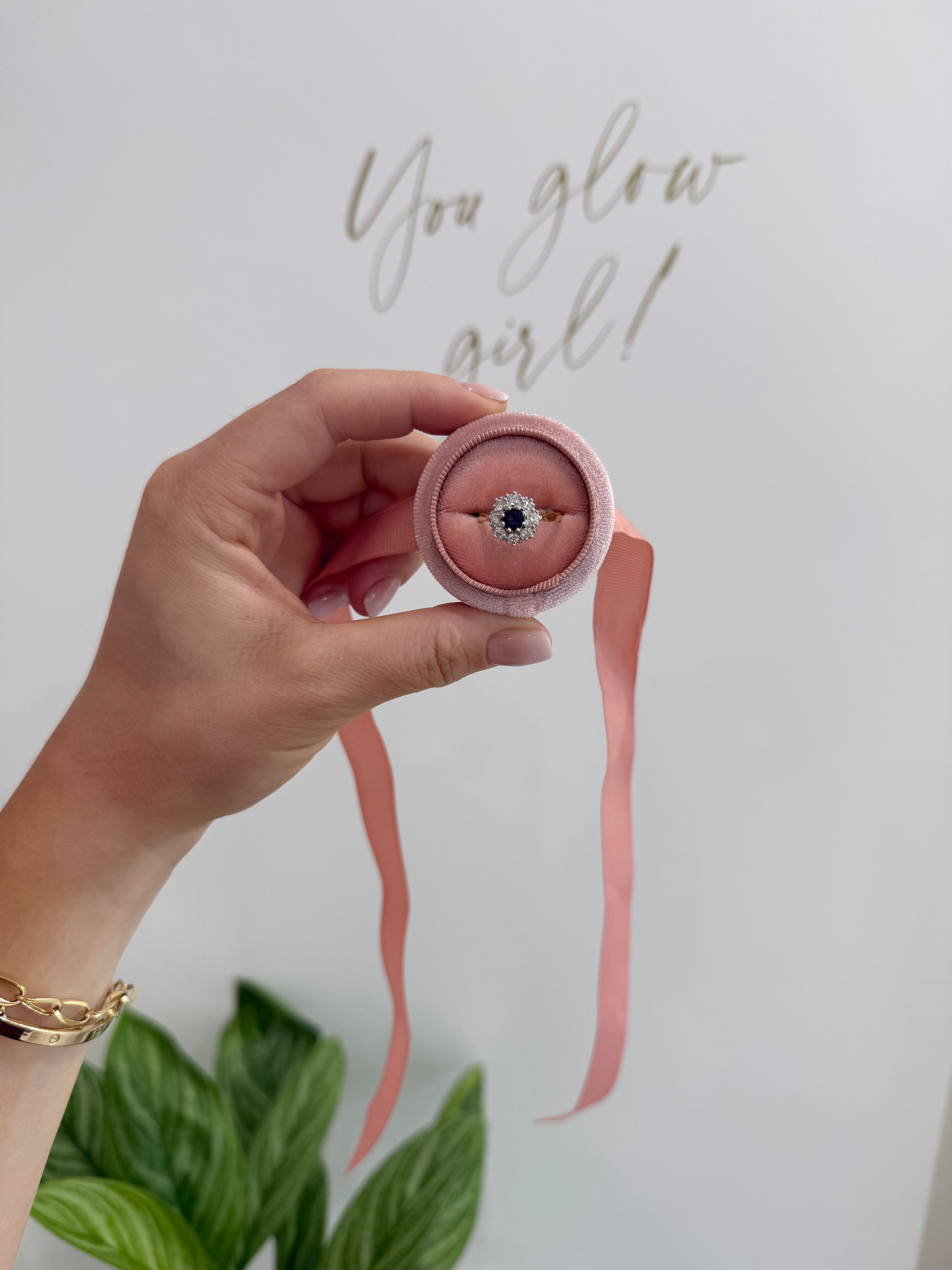 18ct Sapphire & Diamond Cluster Ring