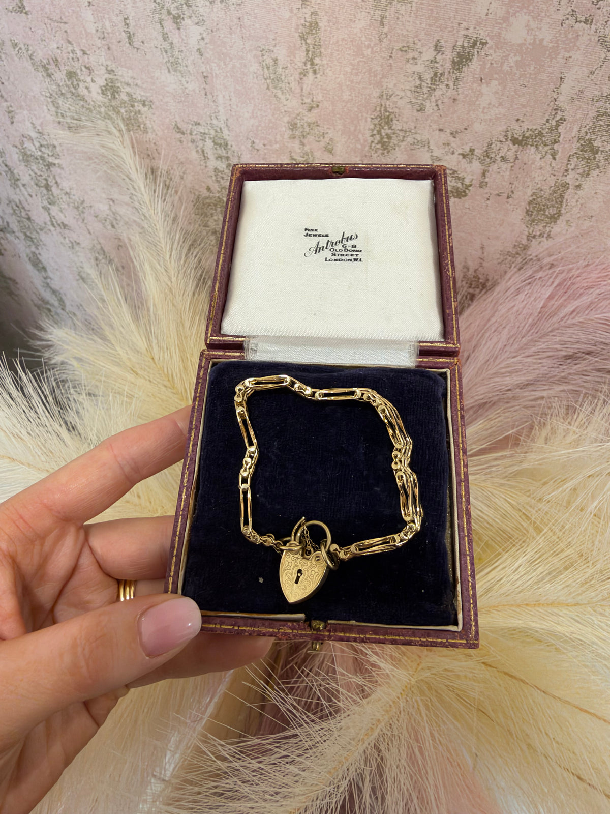 9ct Gold Decorated Gate Bracelet