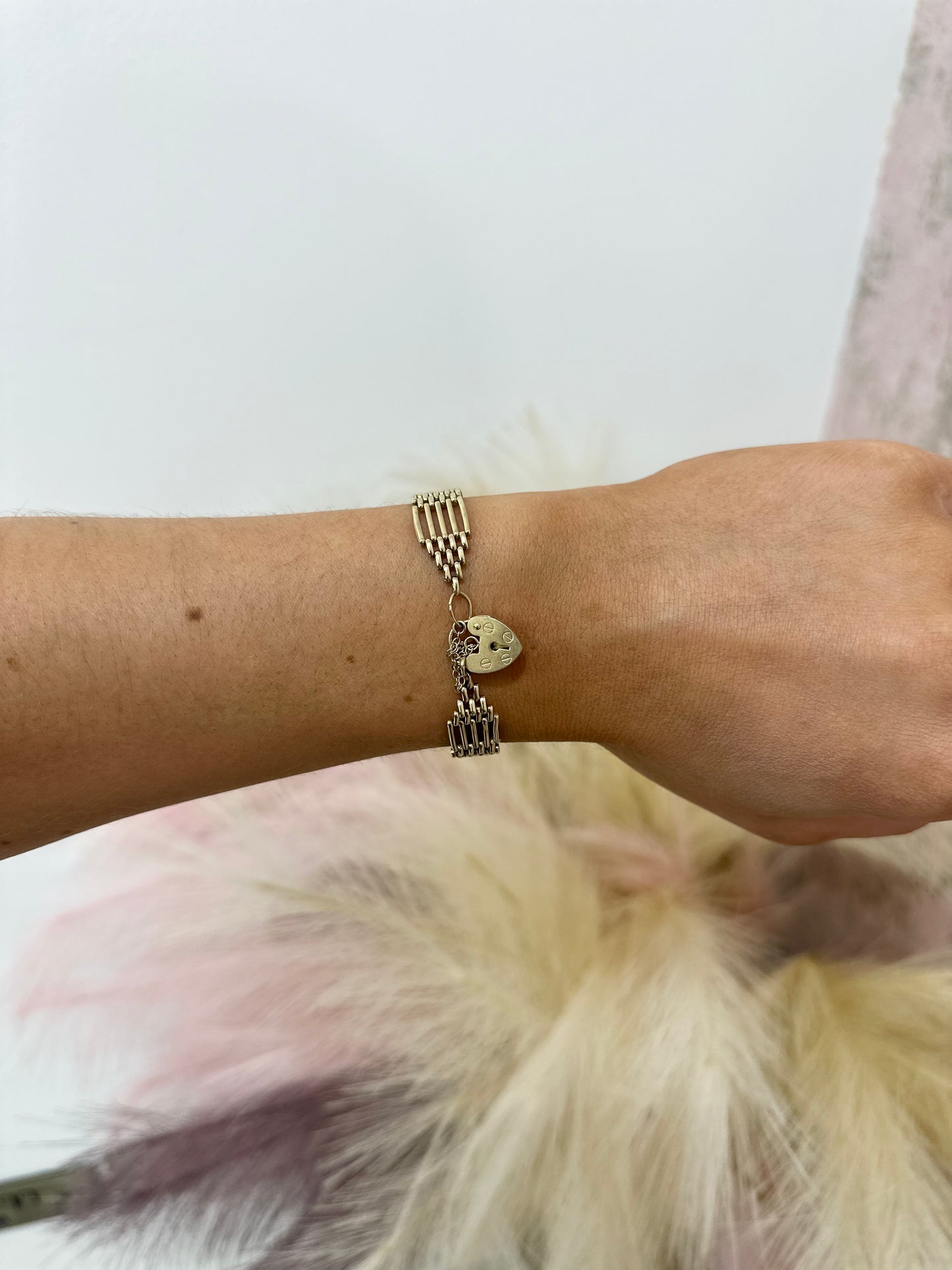 9ct Gold Gate Bracelet