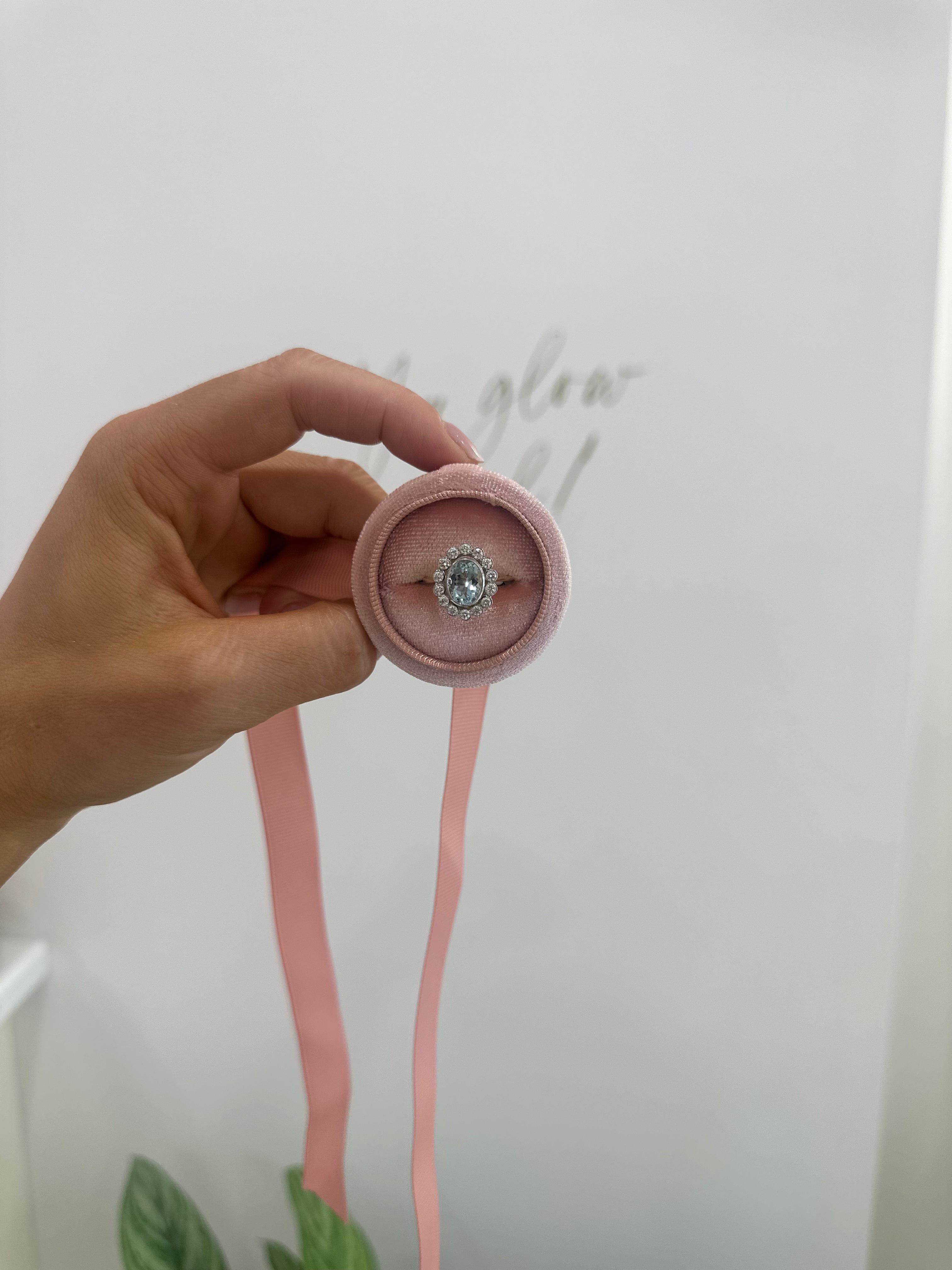 18ct Aquamarine & Diamond Ring