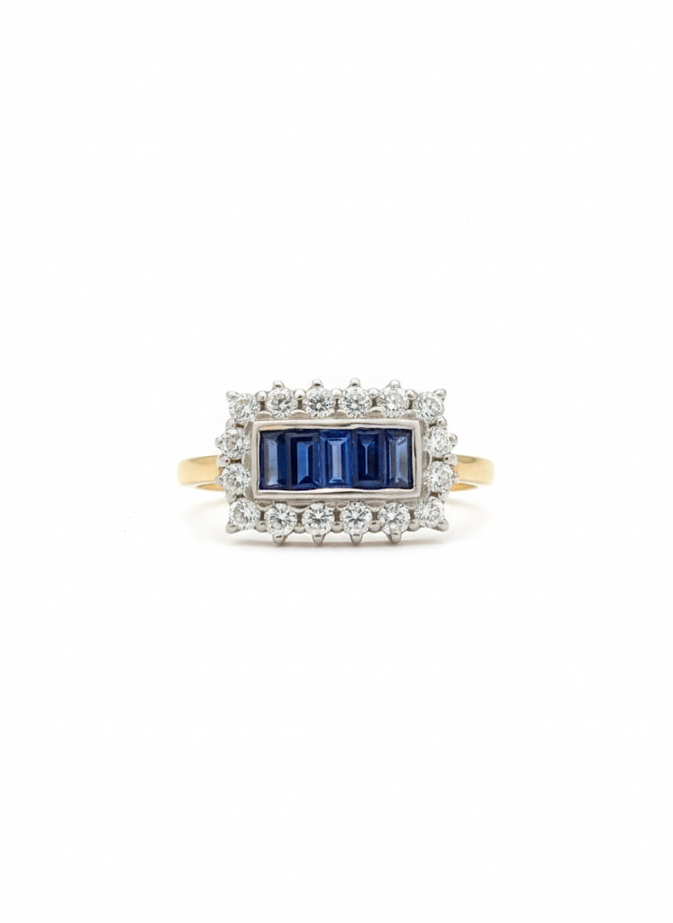 18ct Sapphire & Diamond Ring