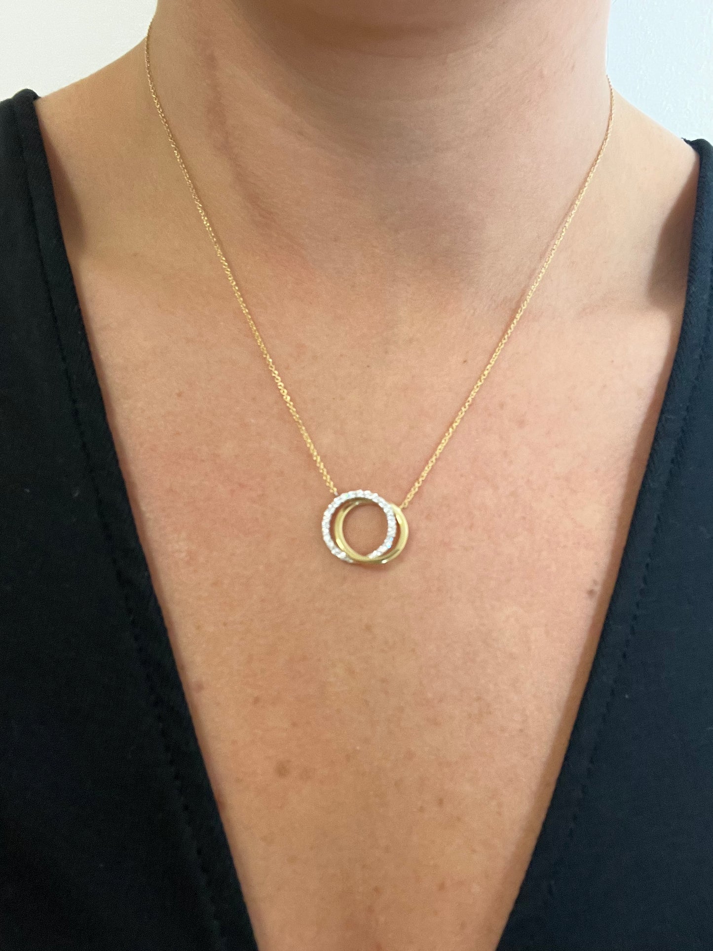Shay Necklace