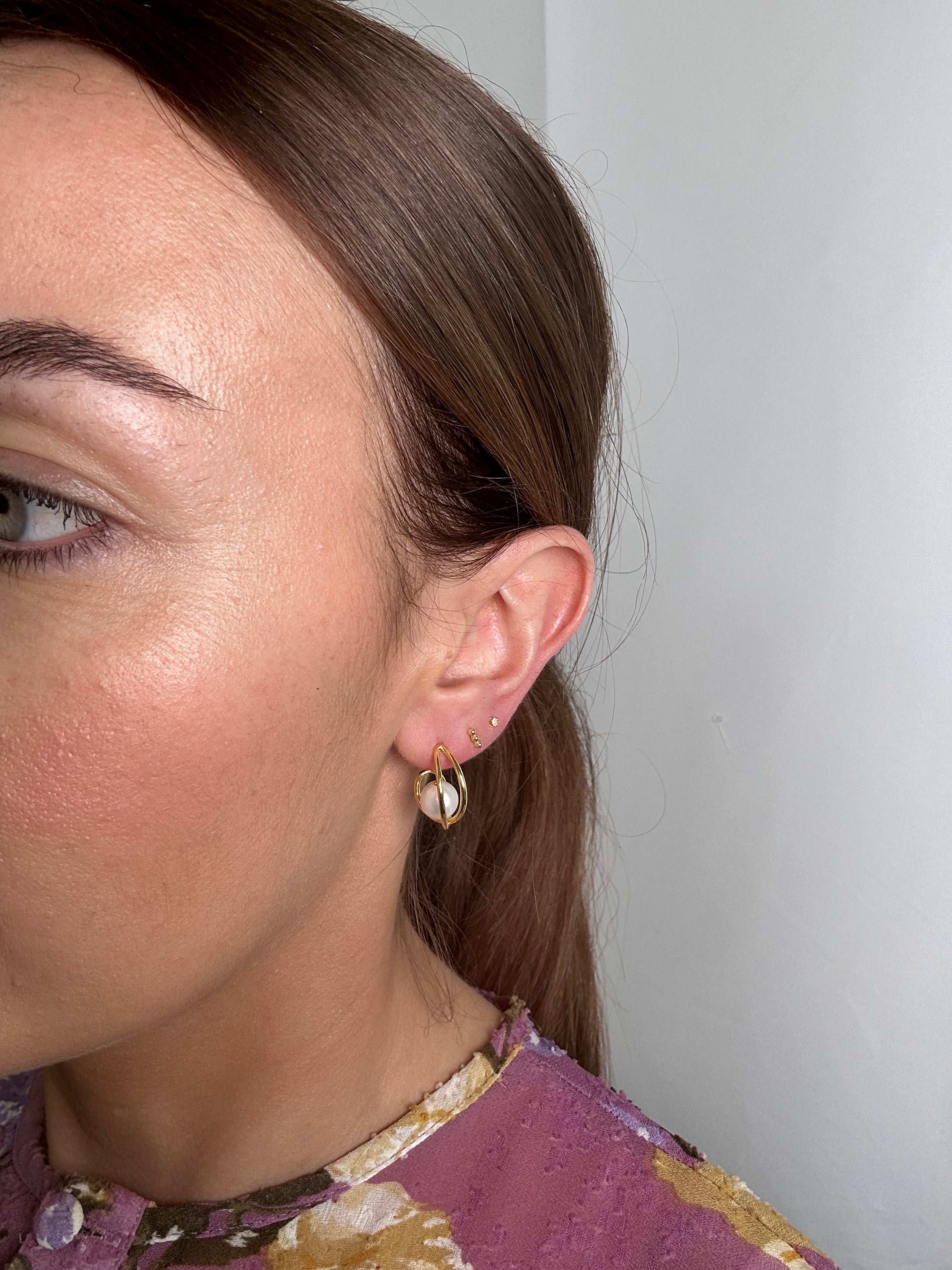 Lola Hoops