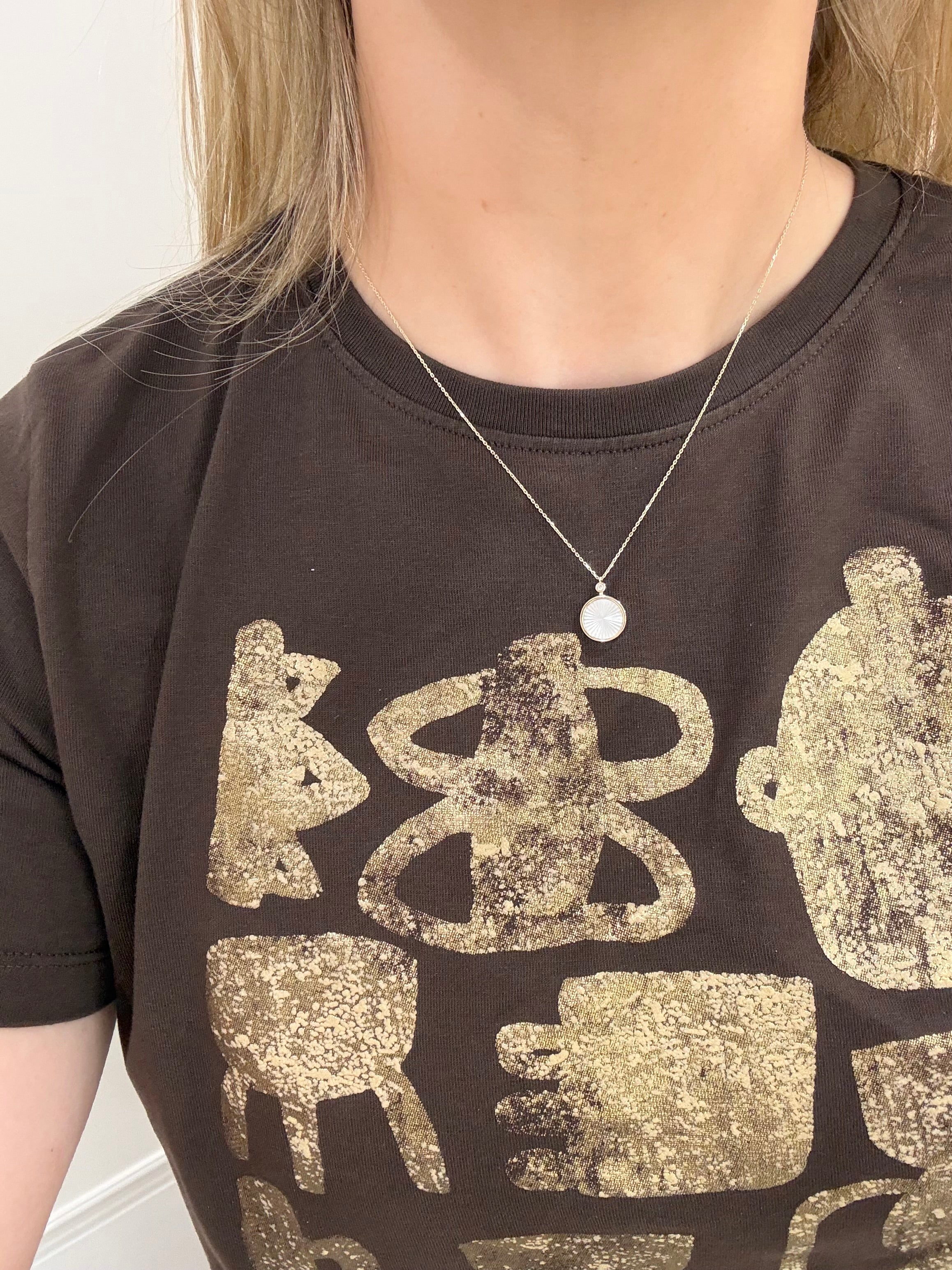 9ct Gold Mother of Pearl Necklace