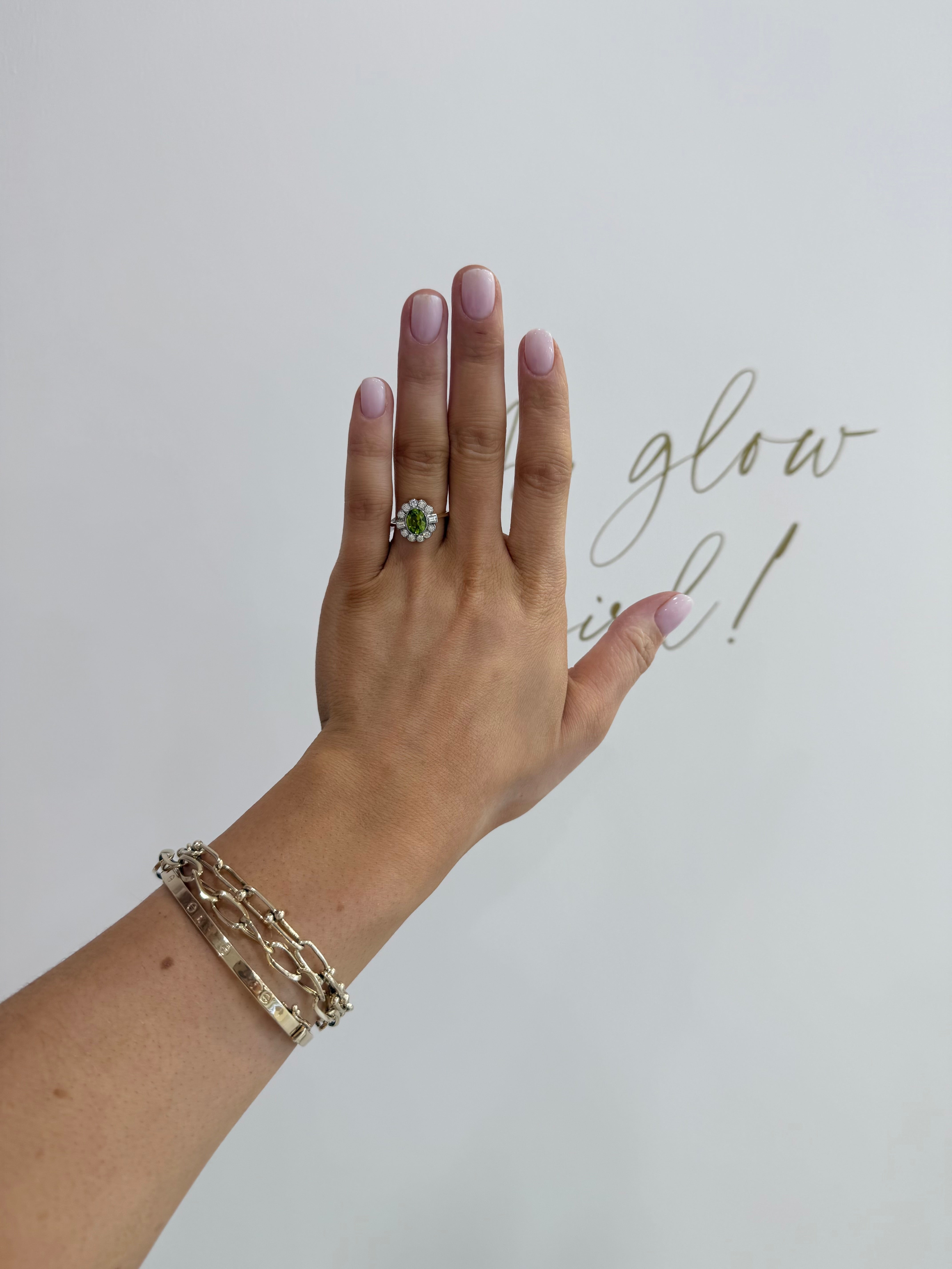 18ct Peridot & Diamond Ring