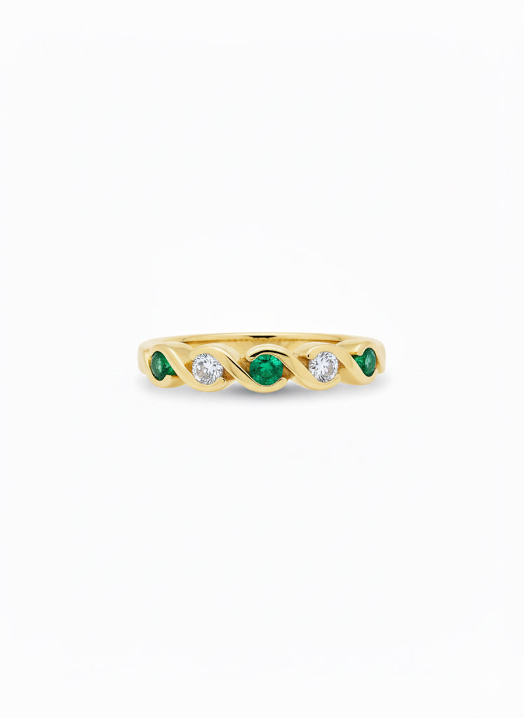 9ct Emerald & Diamond Ring