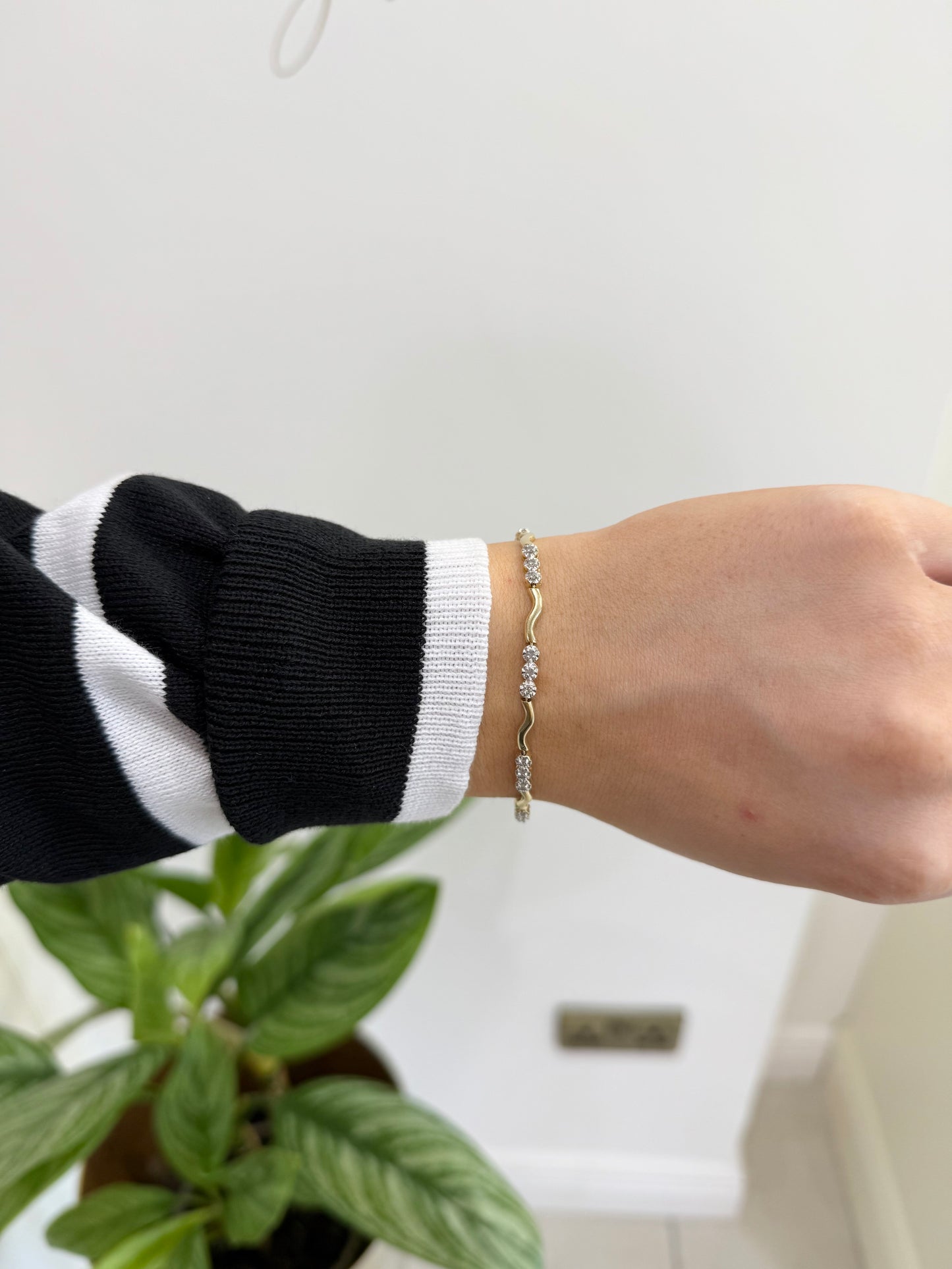 9ct Gold Diamond Bracelet