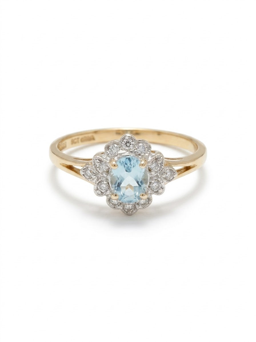 9ct Gold Aquamarine & Diamond Ring