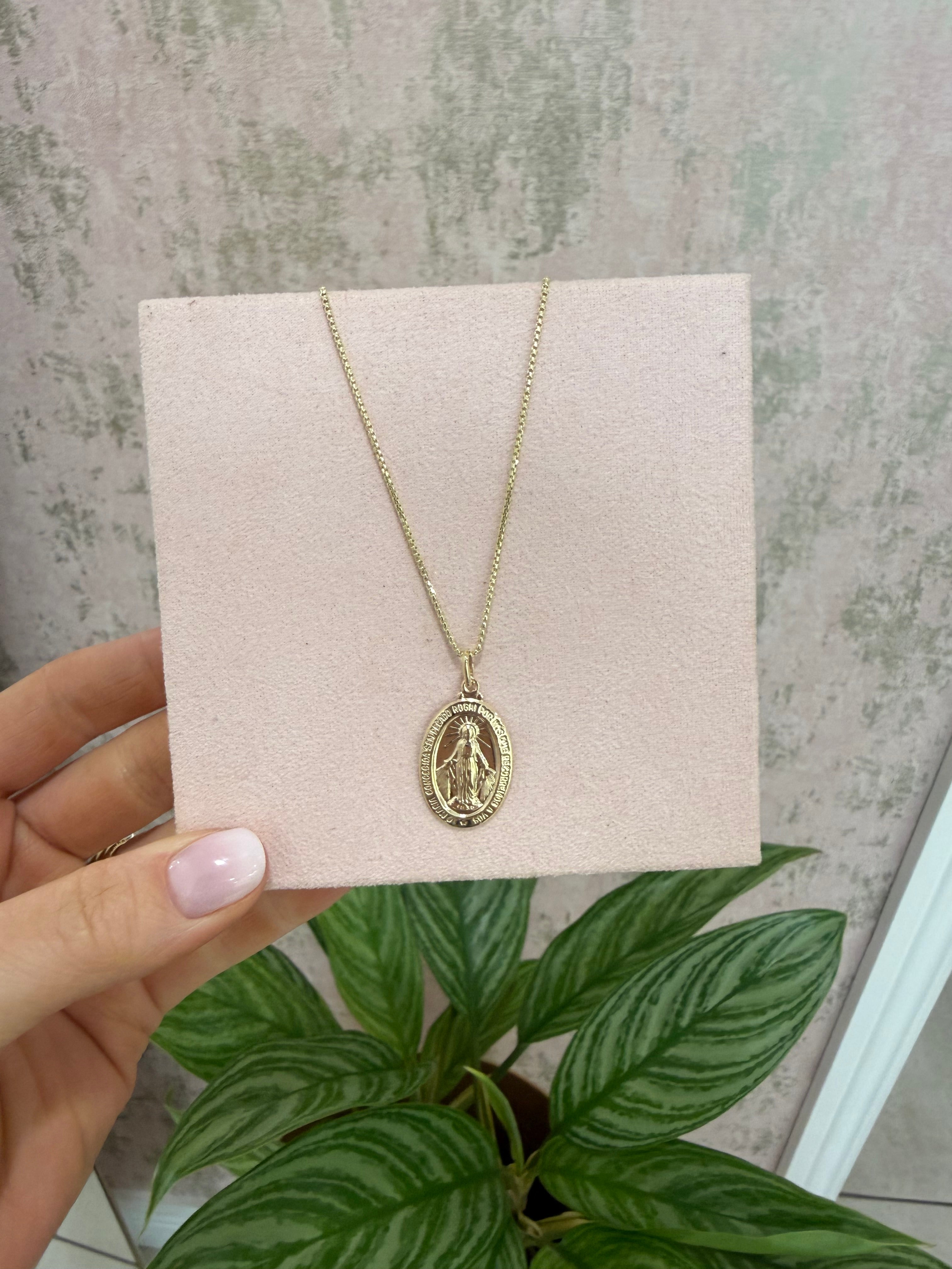 9ct Large Miraculous Medal Necklace