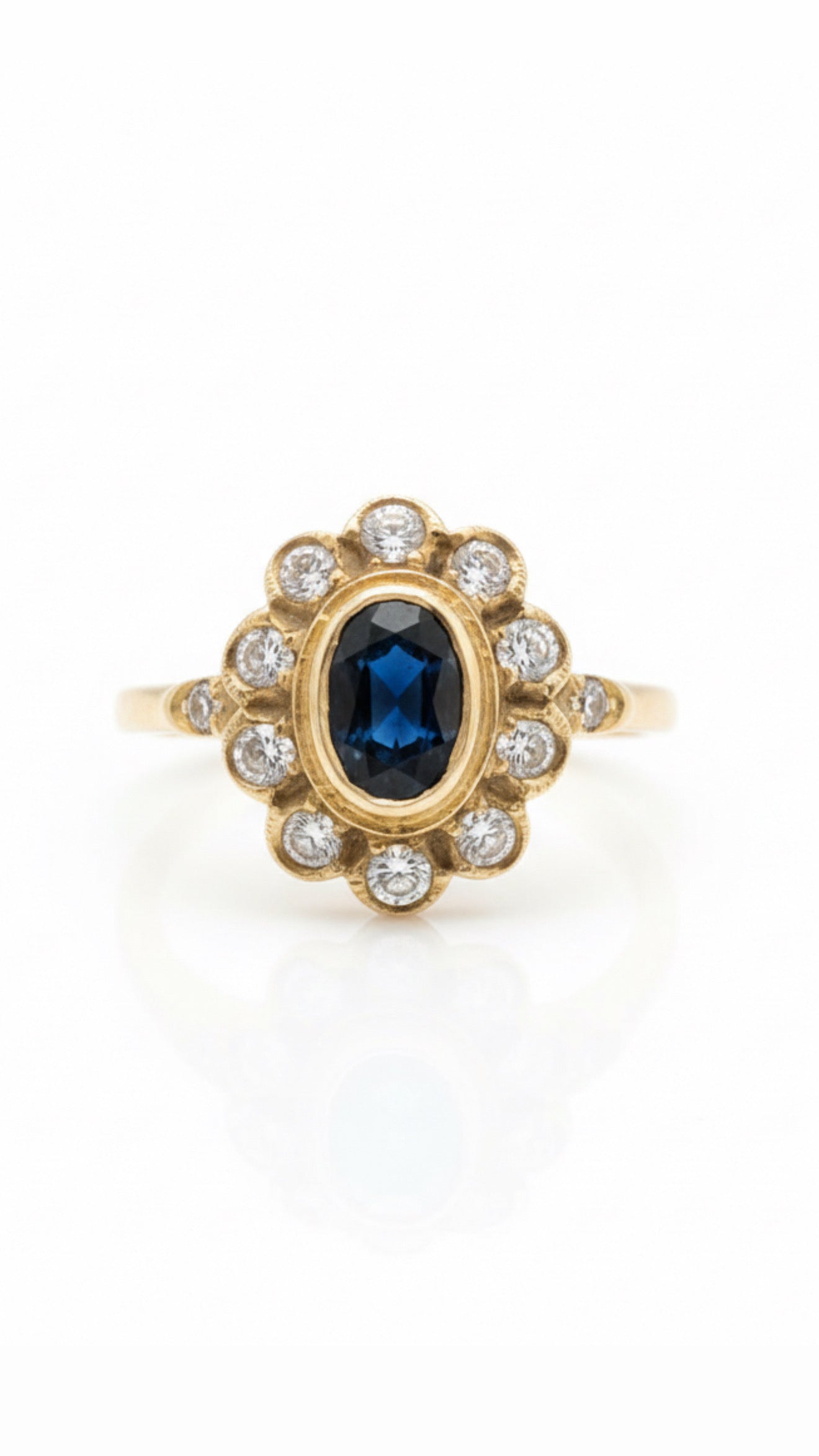 9ct Sapphire & Cz Ring