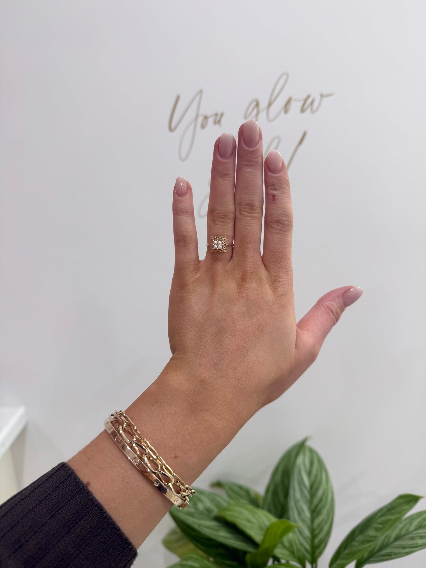 9ct Gold Four Pearl Ring