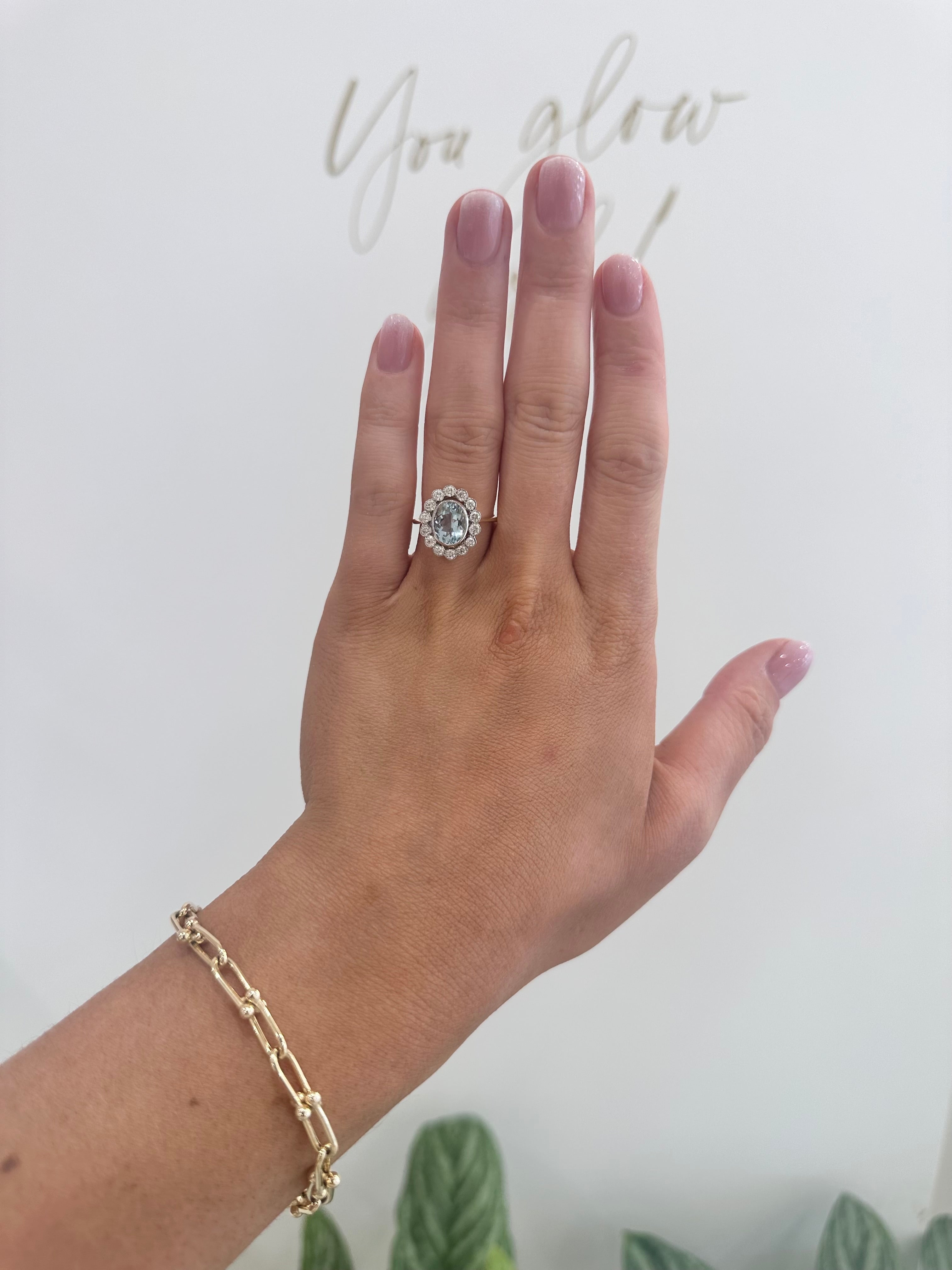 18ct Aquamarine & Diamond Ring