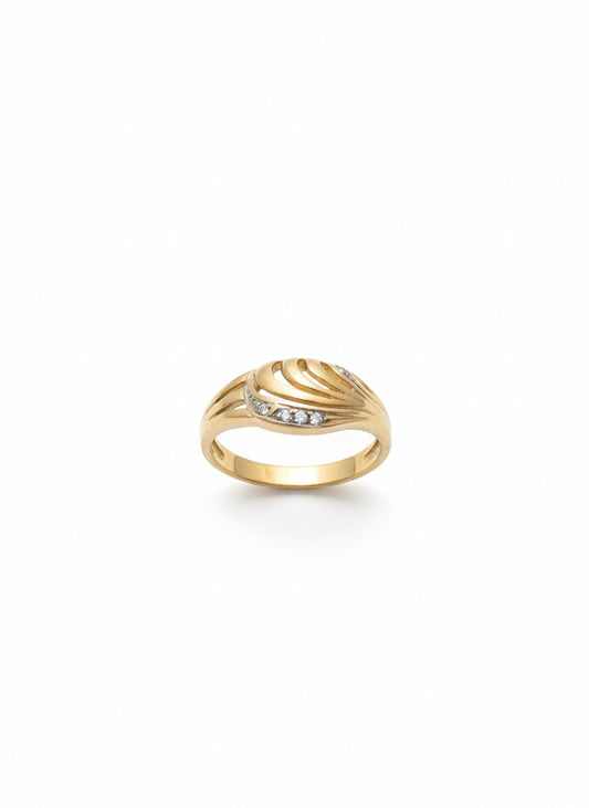 9ct Open Swirl Patterned Ring