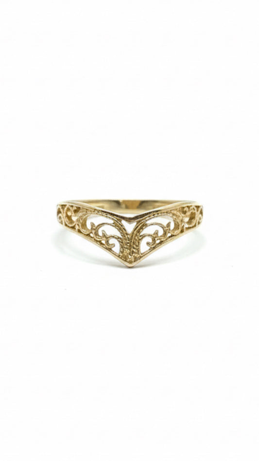 9ct Gold Filigree Chevron Ring