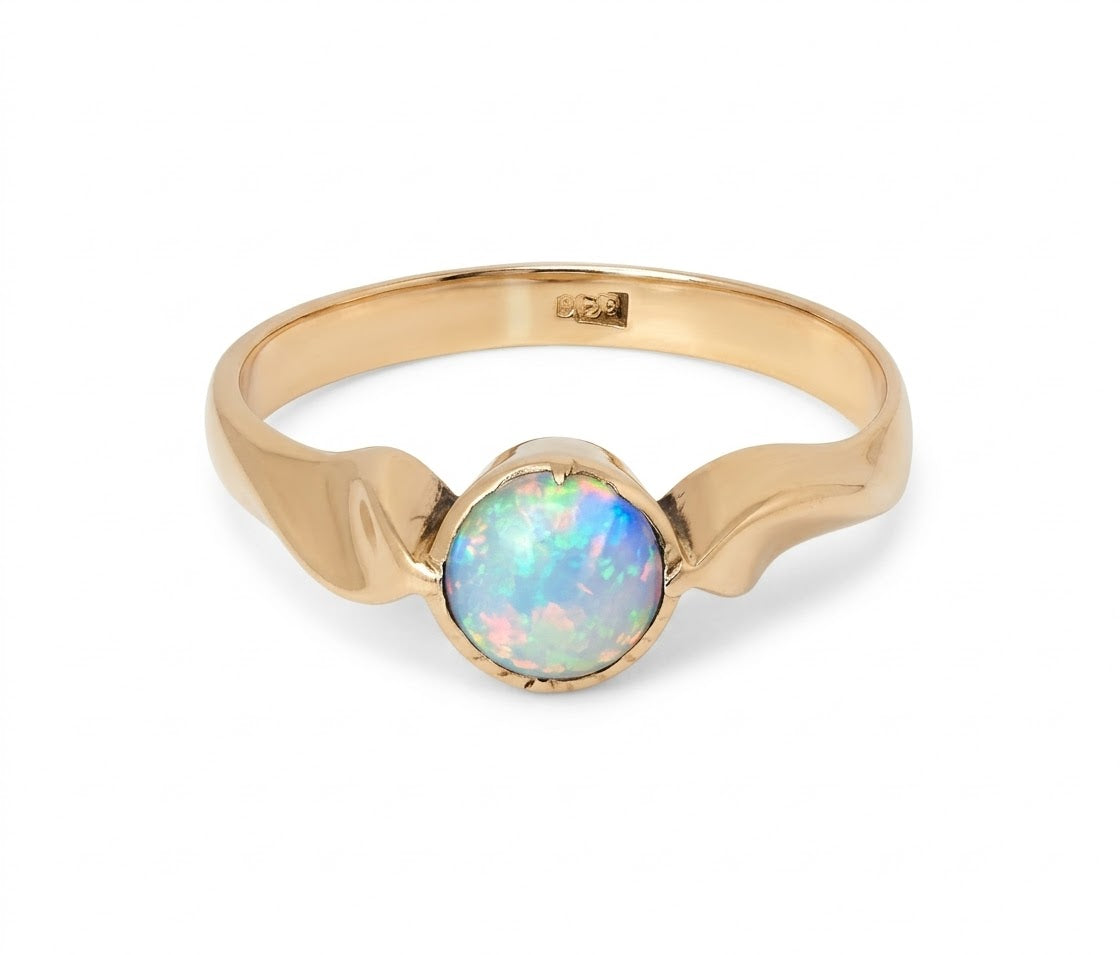 9ct Gold and Opal Cabochon Solitaire Ring