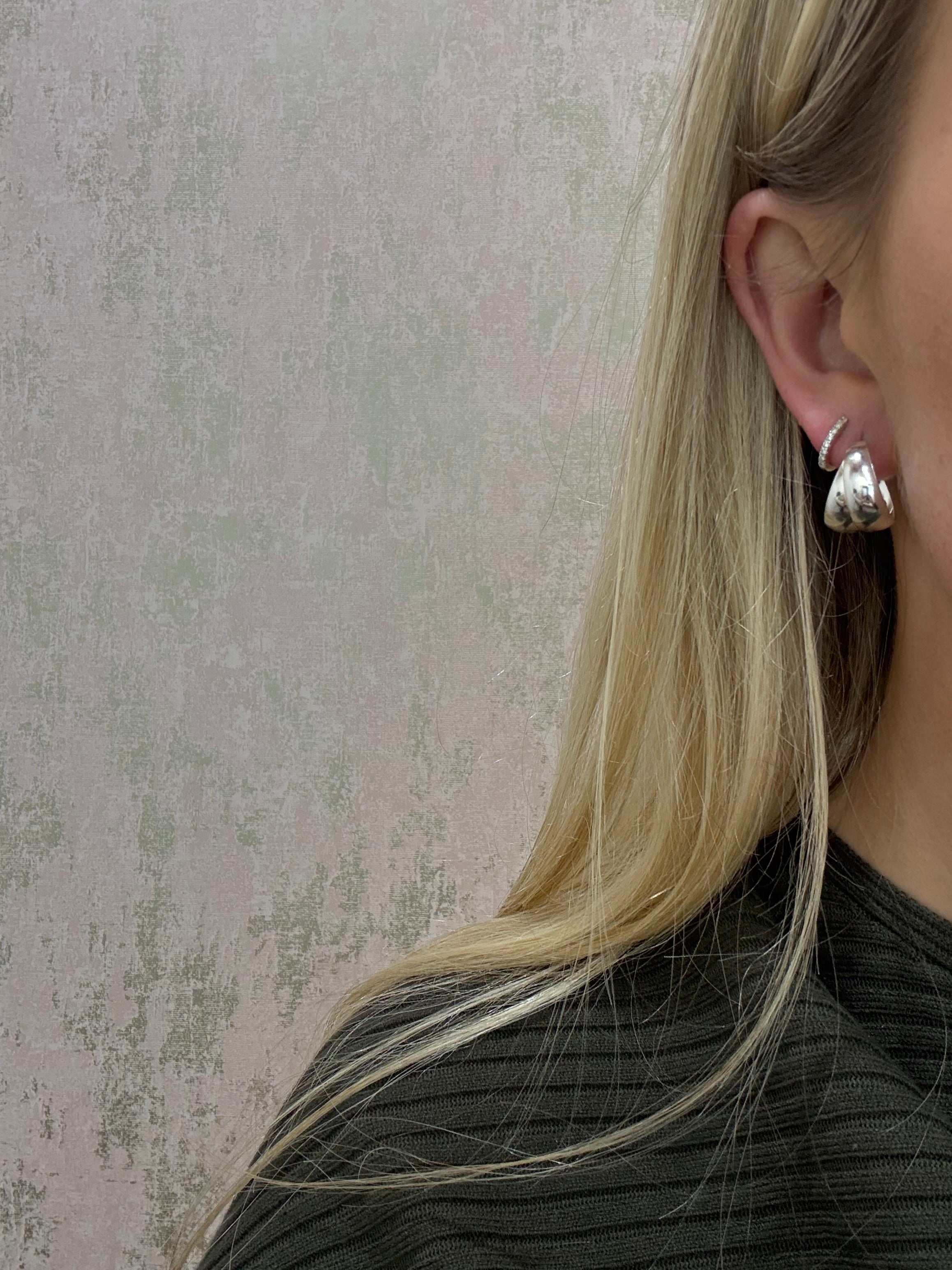 Codie Double Hoop