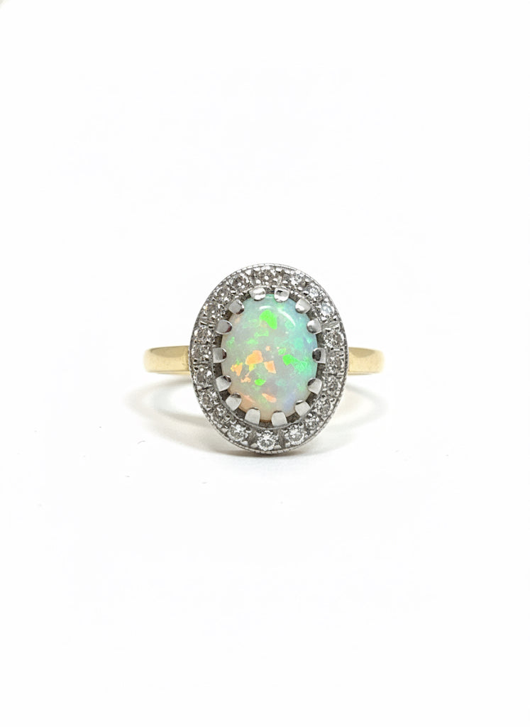 18ct Opal & Diamond Ring