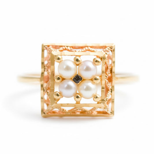 9ct Gold Four Pearl Ring
