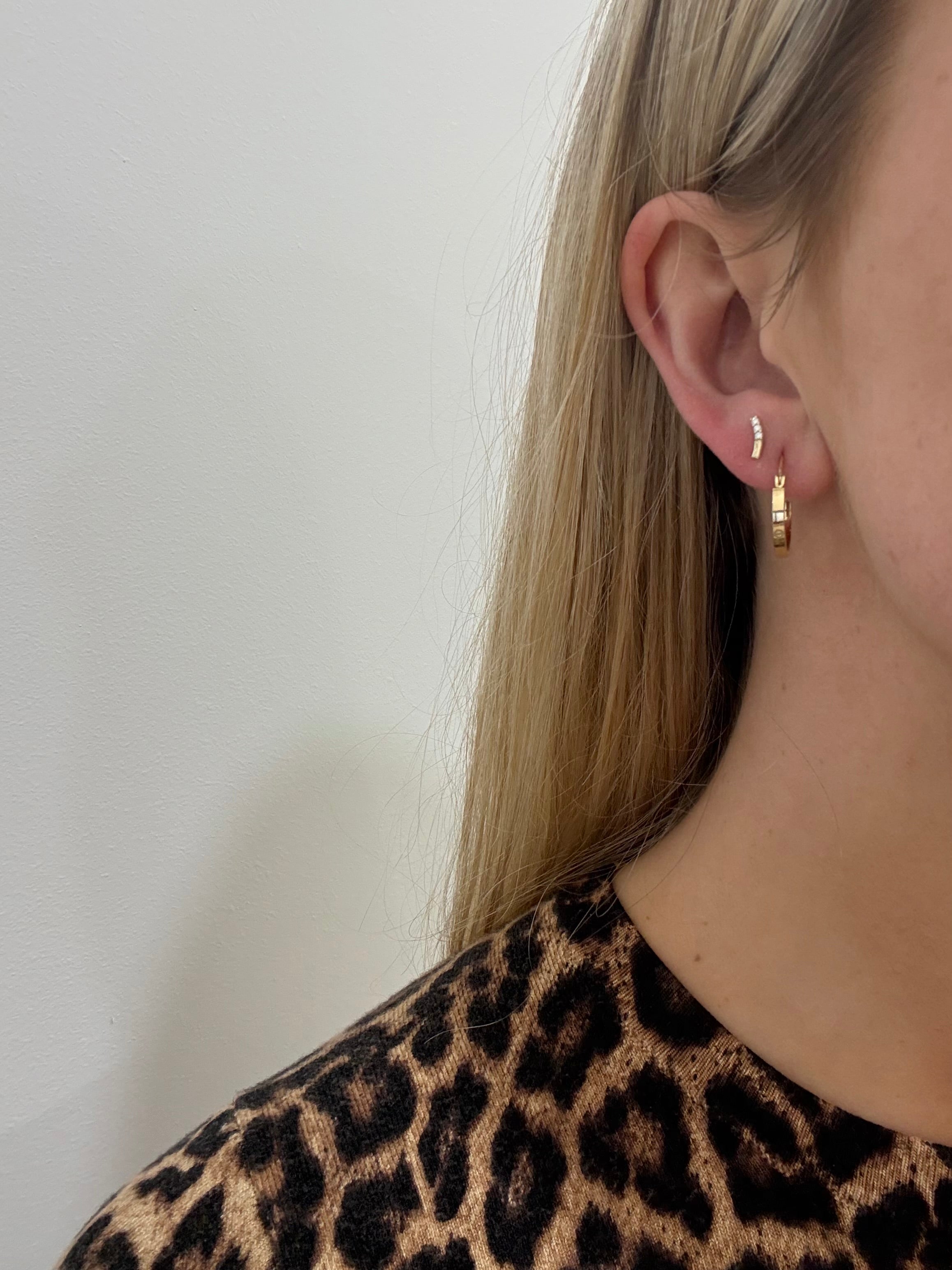 Ethel 9ct Gold Single Flatback Earring