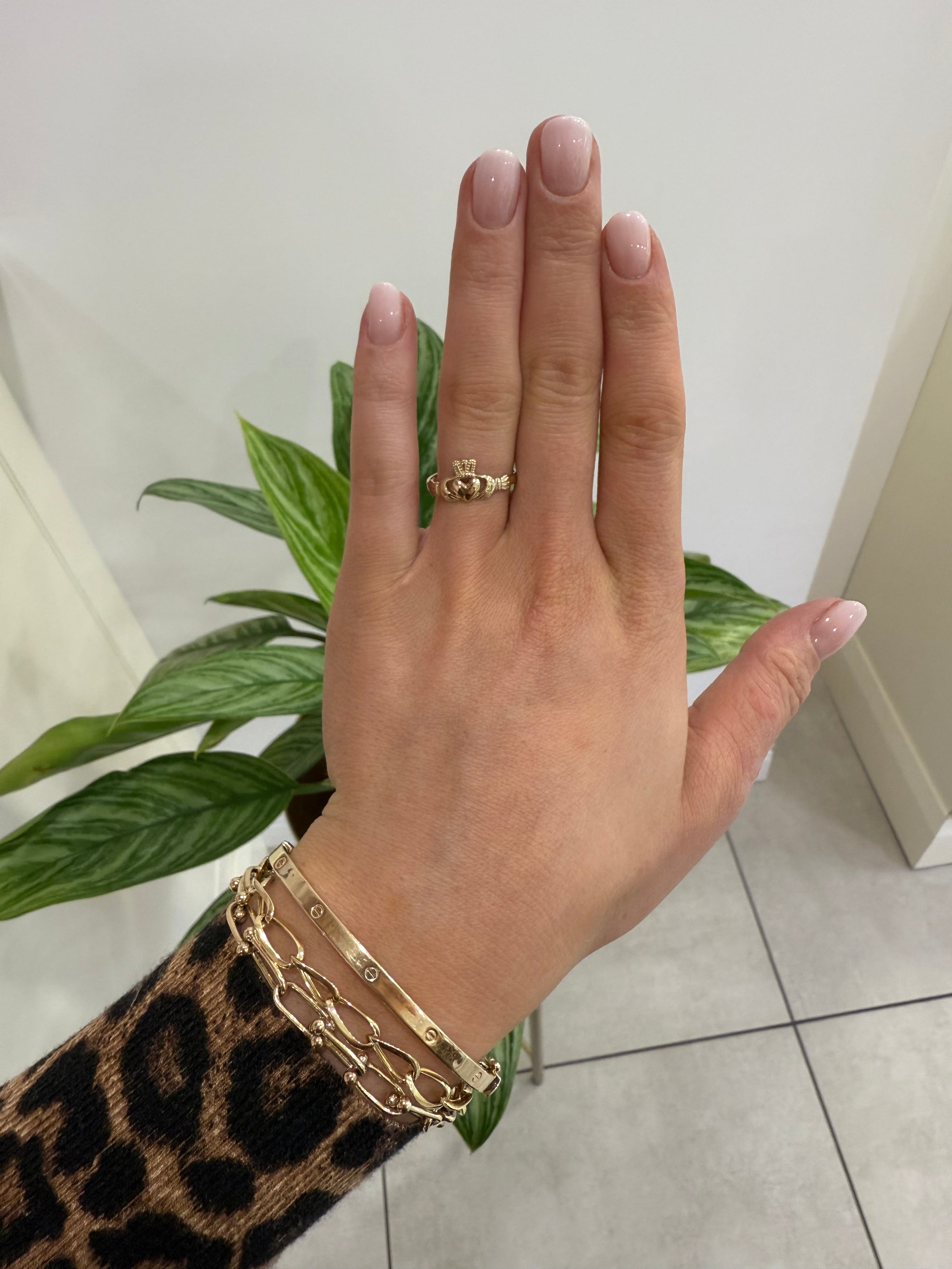 9ct Gold Claddagh Ring