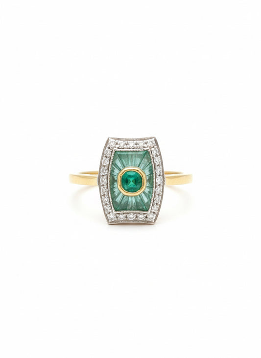 9ct Gold Emerald & Diamond Ring