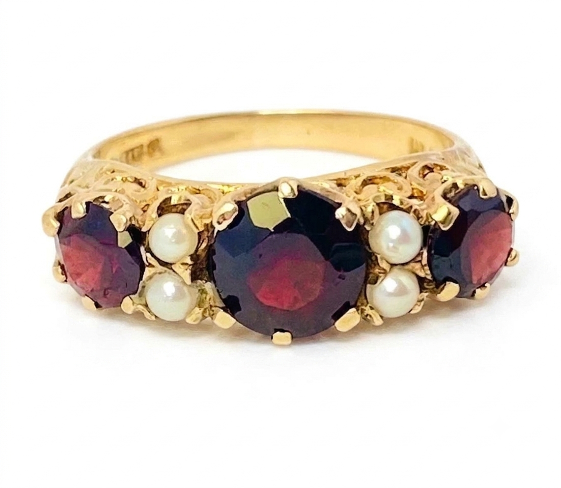 9ct Gold, Garnet and Pearl Antique Style Ring