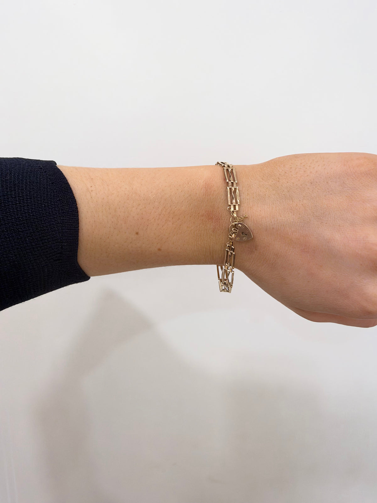 9ct Gold Light Gate Bracelet