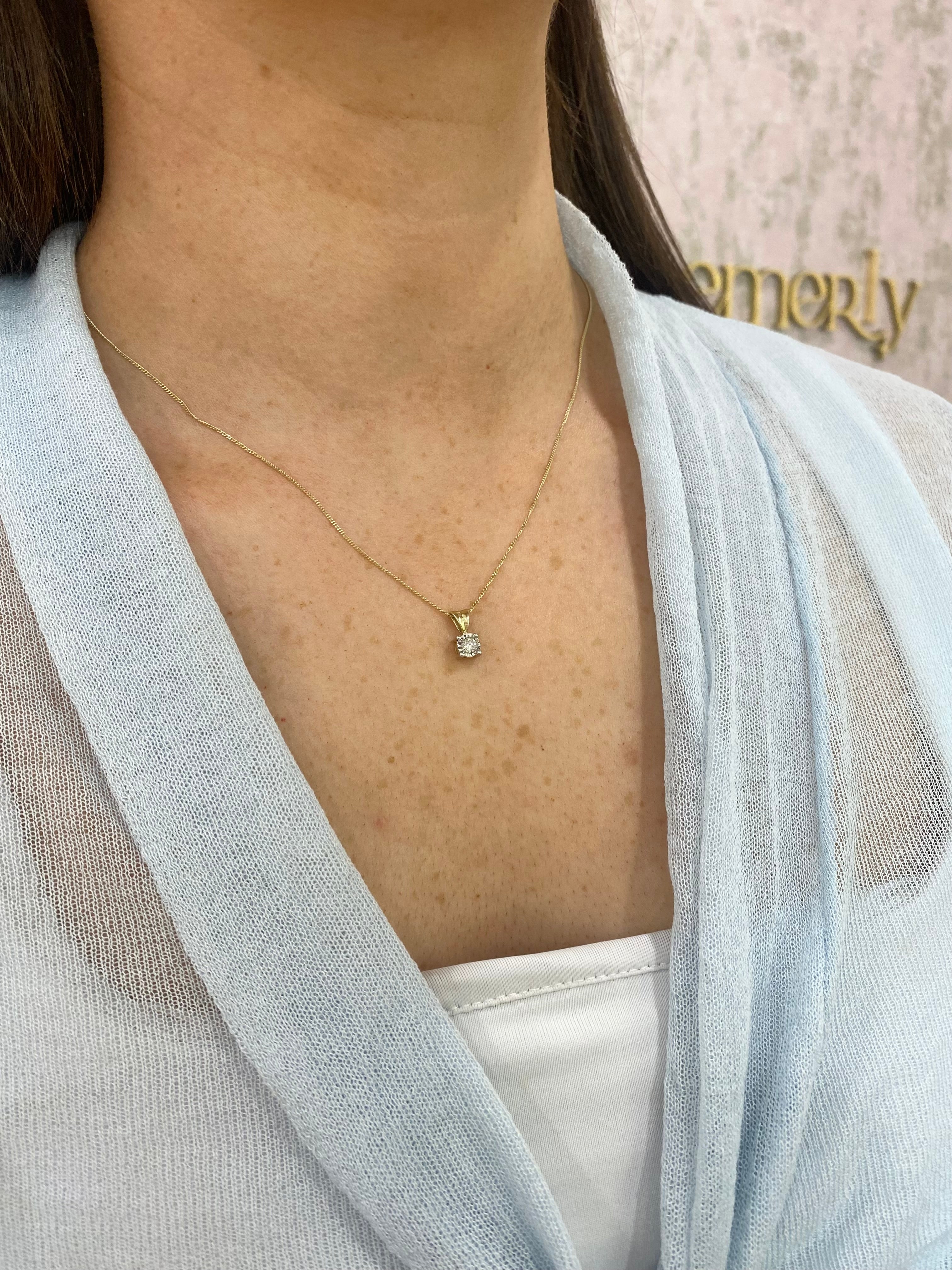 Vintage 9ct Gold and 0.15 Carat Diamond Solitaire Necklace