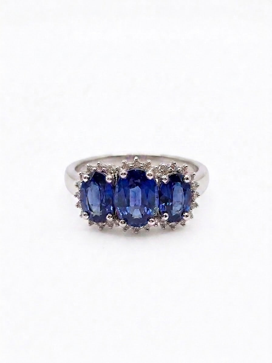 9ct White Gold Kyanite & Diamond Ring